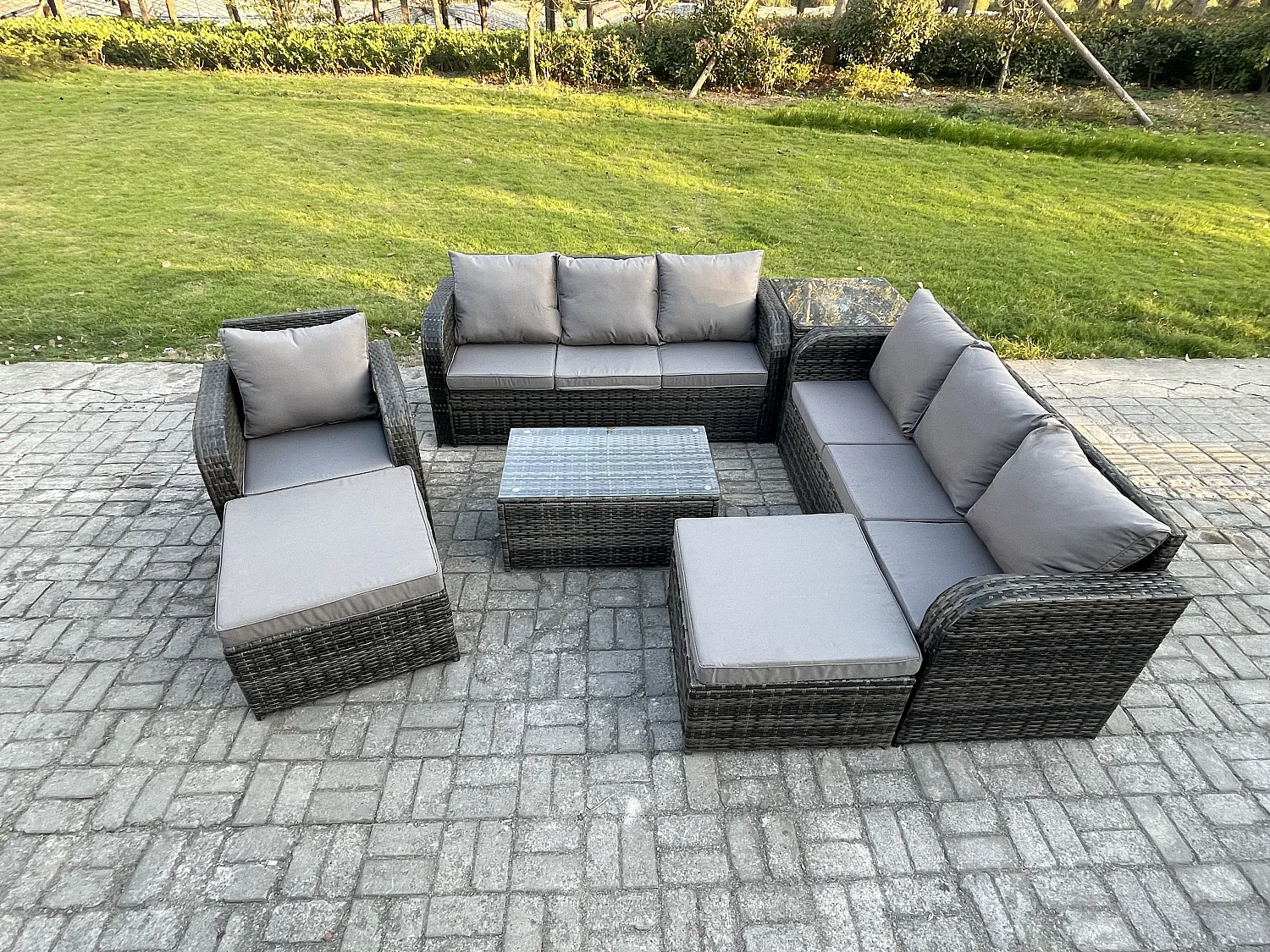9-Sitzer Rattan Lounge Sofa Set Gartenmöbel-Set mit Rechteckiger Couchtisch 3-Sitzer Sofa 2 hohen Hockern Beistelltisch Dunkelgrau Gemischt