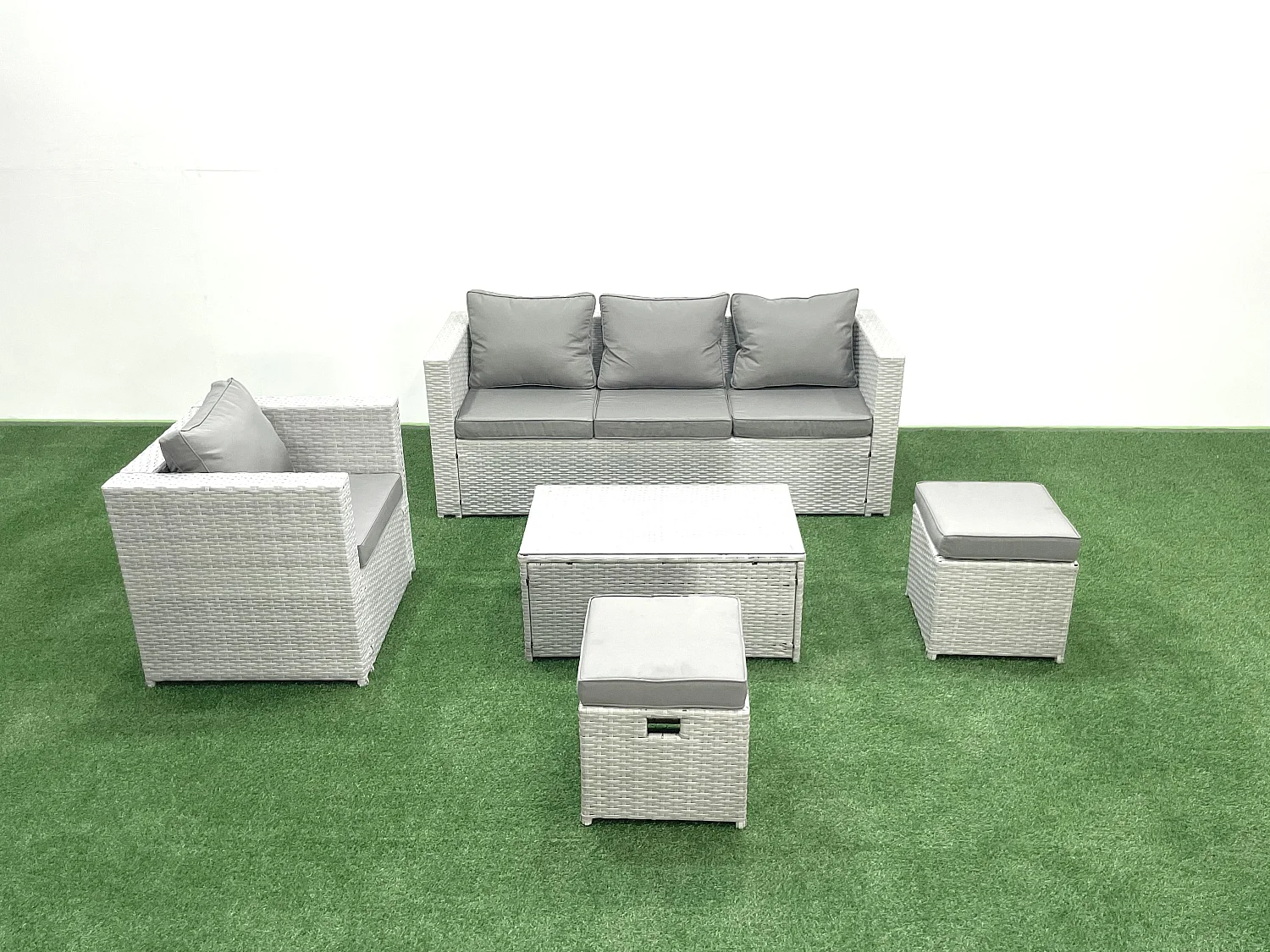 Polyrattan Gartenmöbel Set mit 3-Sitzer Sofa Sessel Rechteckiger Couchtisch 2 Großer Hockern Hellgrau gemischt 6-Sitzer