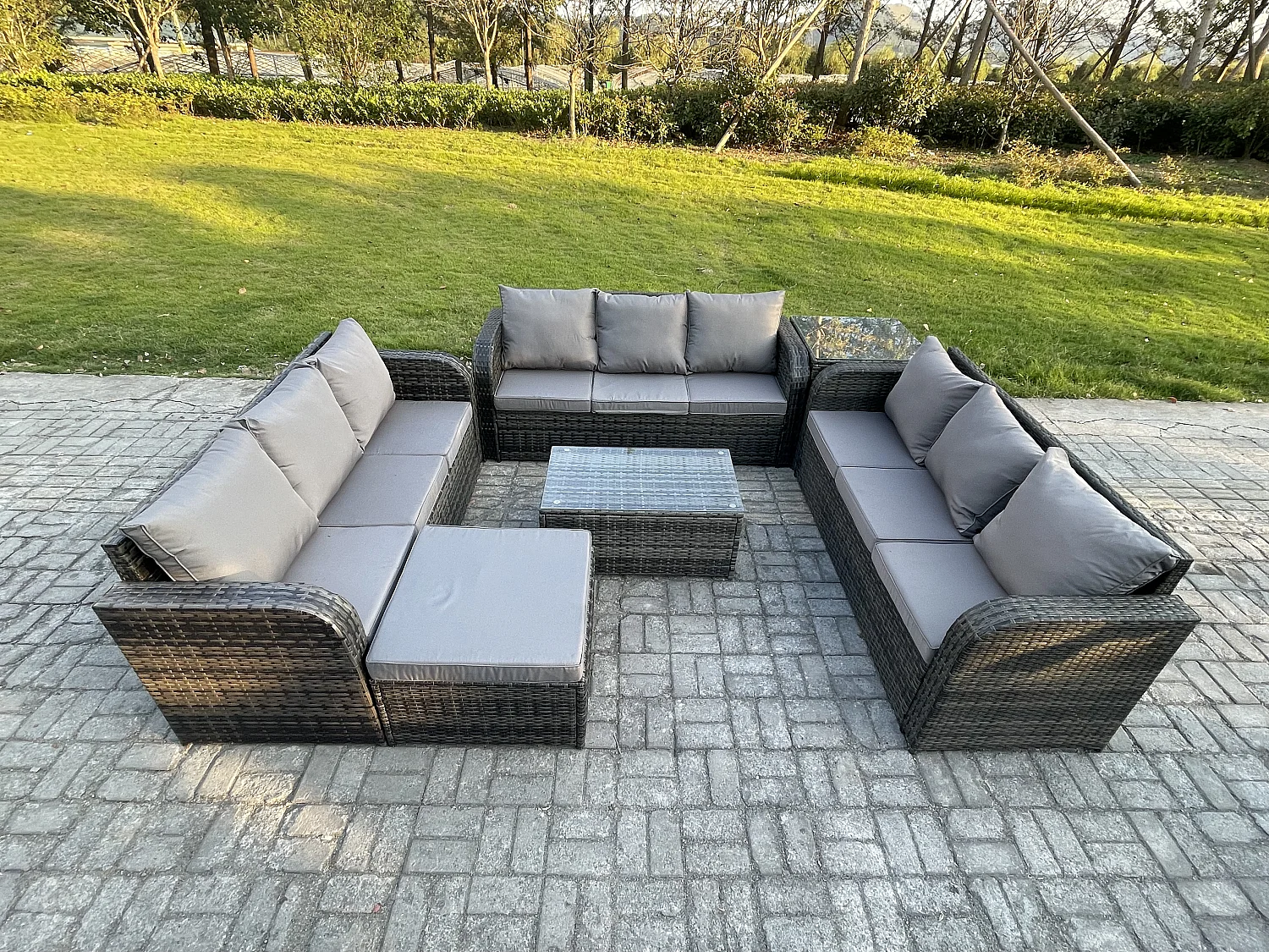Rattan Lounge Sofa Set 10-Sitzer Gartenmöbel-Set mit Rechteckiger Couchtisch 3-Sitzer Sofa 2 Großer Hockern Beistelltisch Dunkelgrau Gemischt