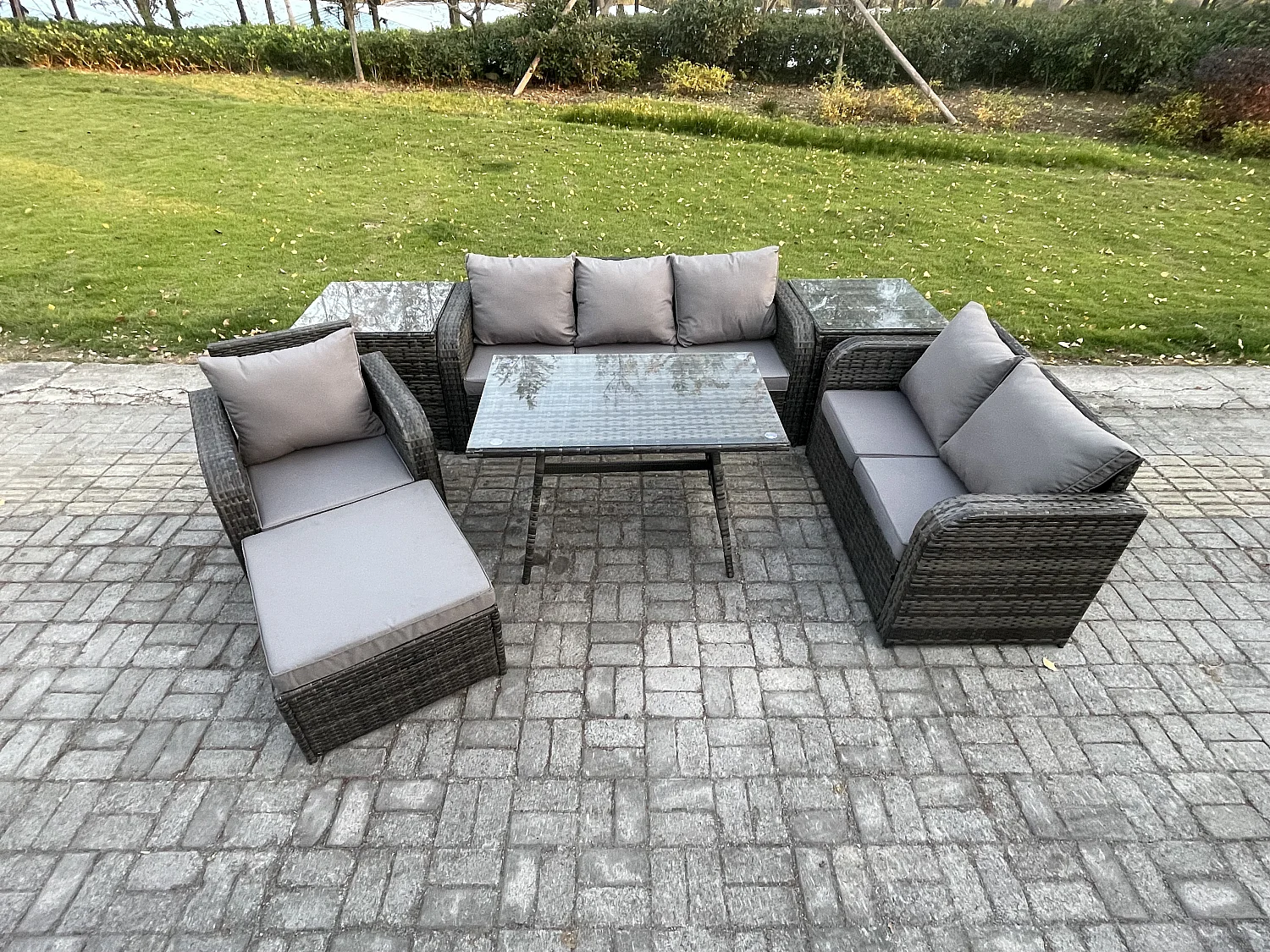 7 places Salon de jardin exterieur Ensemble de canapés en rotin avec Table à manger 2 Tables d'appoint Grand tabouret Gris foncé mixte