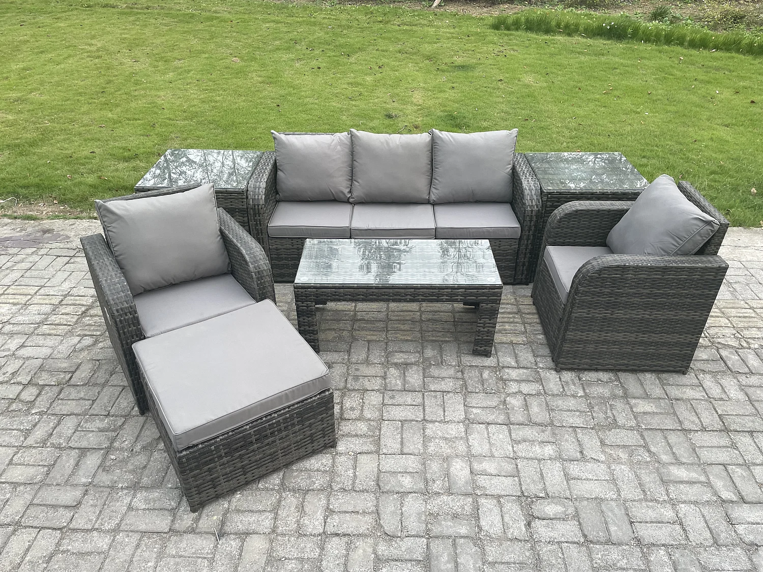 6-Sitzer Polyrattan Gartenmöbel Set mit Rechteckiger Couchtisch 2 Beistelltischen 2 Großer Hockern Patio Outdoor Rattansofa-Set