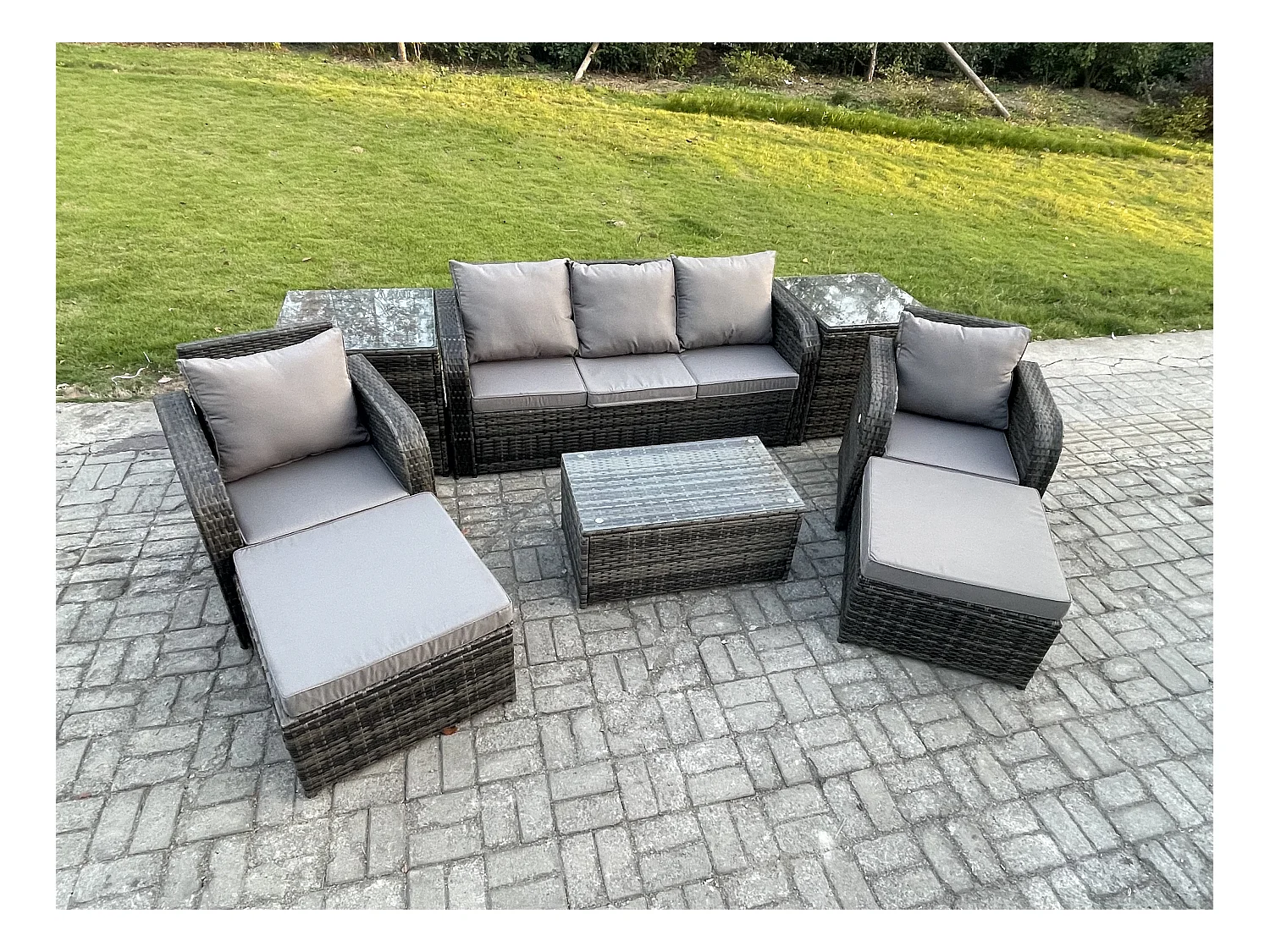 Salon de jardin avec Table basse rectangulaire 2 Grand tabourets Canapé 3 places 2 Tables d'appoint Gris foncé mixte