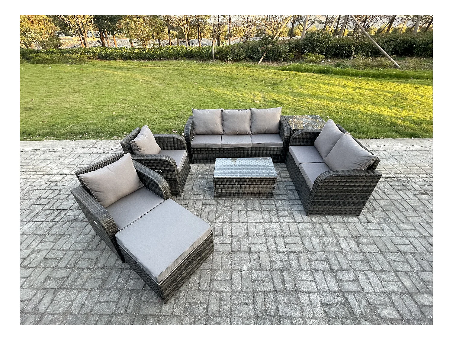 8-Sitzer Hoher Rücken Rattan Gartenmöbel Sets mit Rechteckiger Couchtisch 3-Sitzer Sofa Love Sofa 2 Großer Hockern Beistelltisch