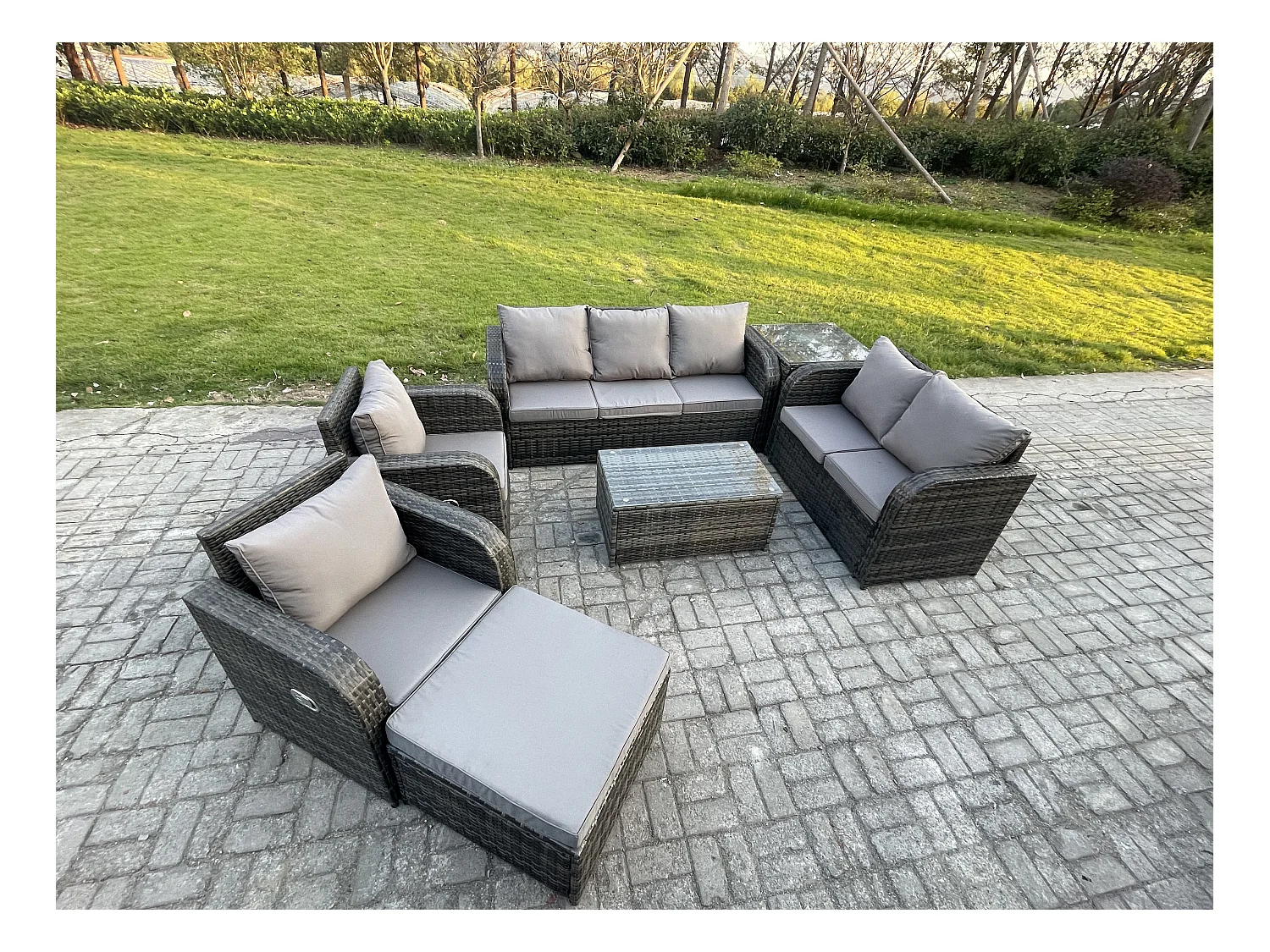 8-Sitzer Hoher Rücken Rattan Gartenmöbel Sets mit Rechteckiger Couchtisch 3-Sitzer Sofa Love Sofa 2 Großer Hockern Beistelltisch