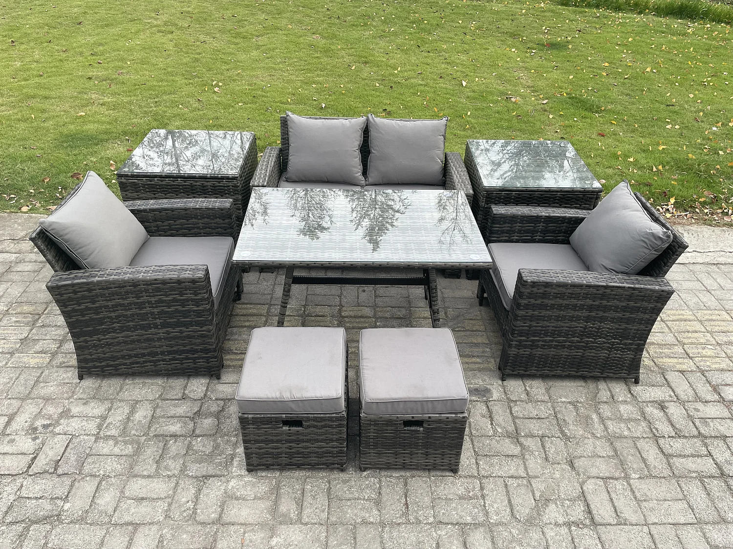 Hoher Rücken Rattan Gartenmöbel Sets mit Rechteckiger Esstisch Sessel 2-Sitzer Sofa 2 kleine Fußhockern 2 Beistelltischen