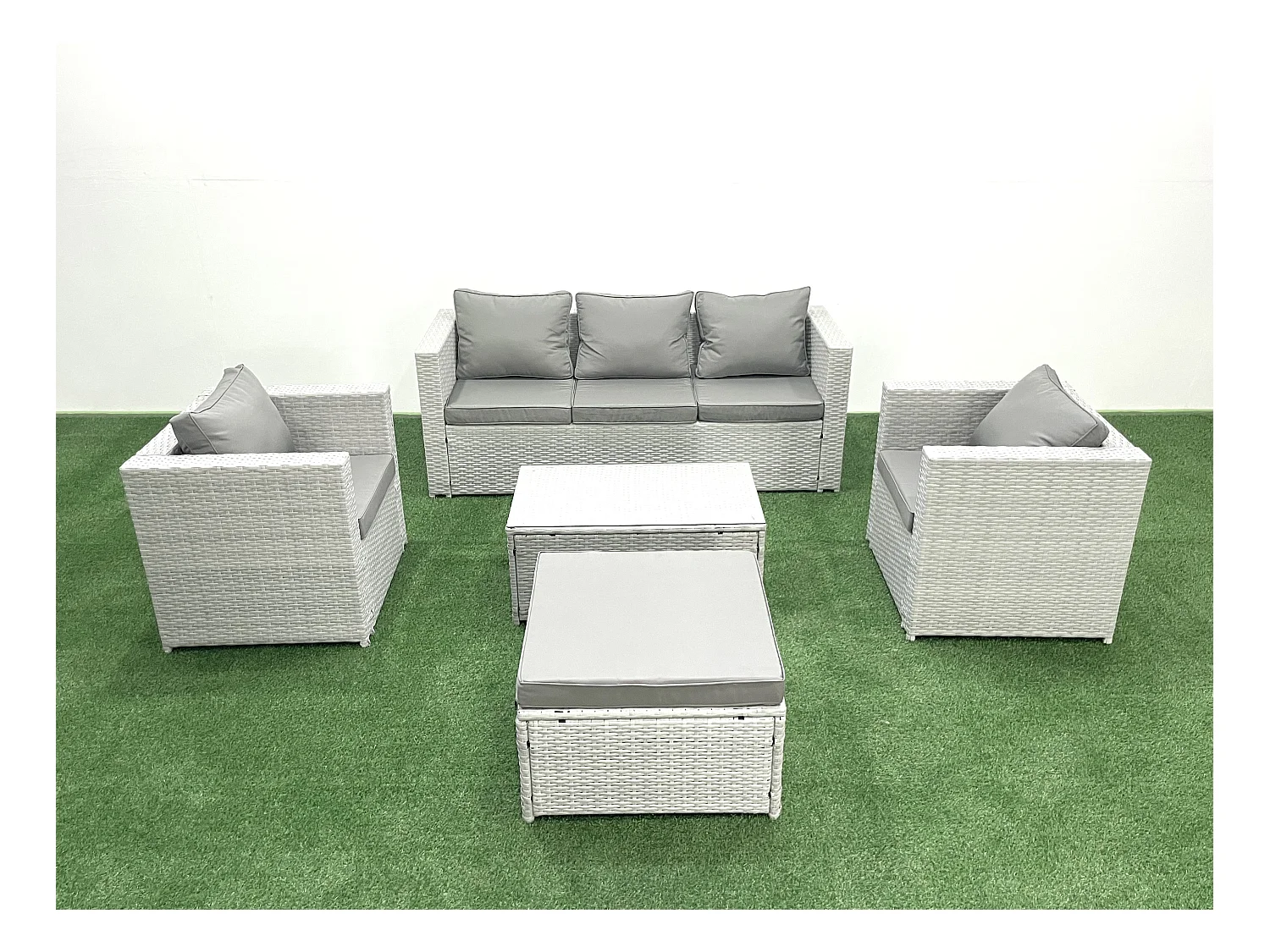 Salon de jardin avec Canapé 3 places 2 Chaise Table basse rectangulaire Grand tabouret Gris clair mixte 6 places