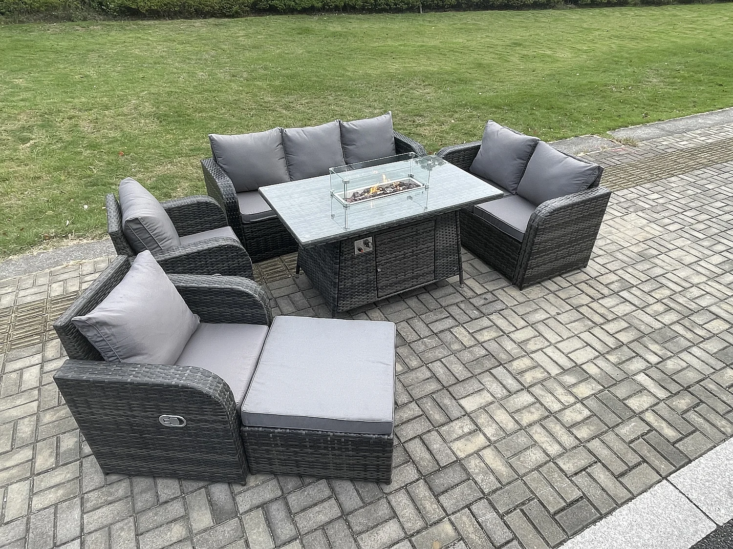 Polyrattan Gartenmöbelset Gasfeuerstelle Esstisch und Sofa Sessel set mit 2 Großer Hockern