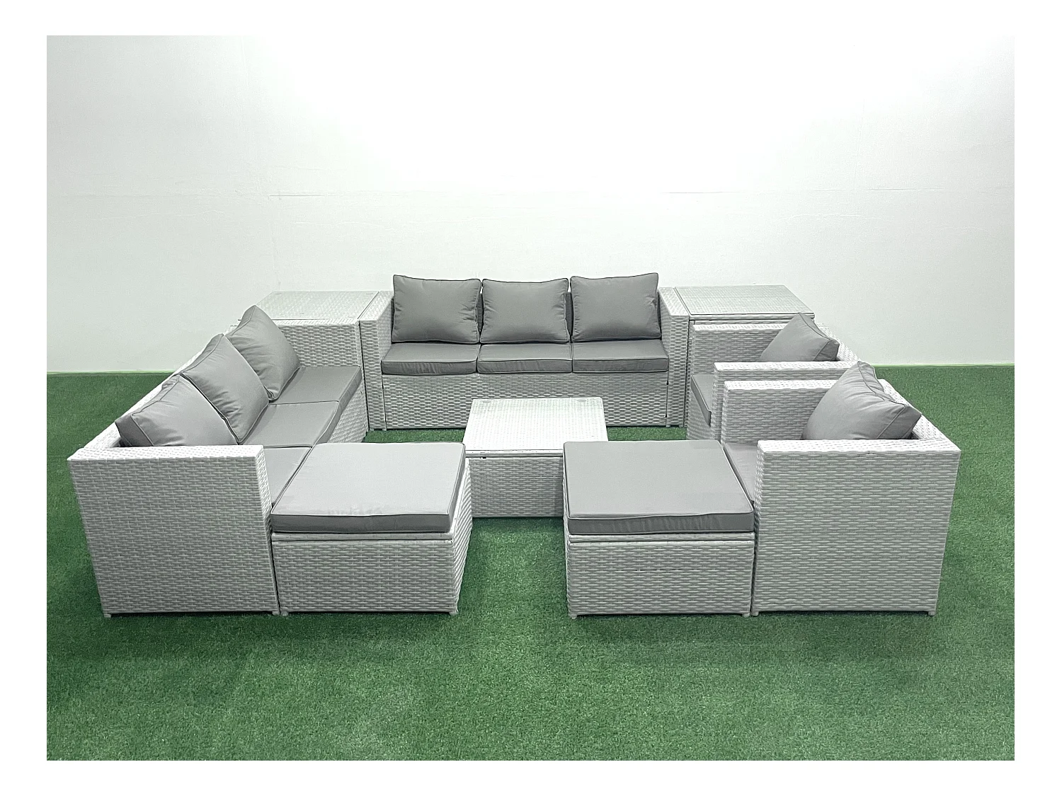 Rattan Sofa Gartenmöbel Set mit 2 Sesseln Quadratischer Couchtisch 2 hohen Hockern 2 Beistelltischen Hellgrau gemischt