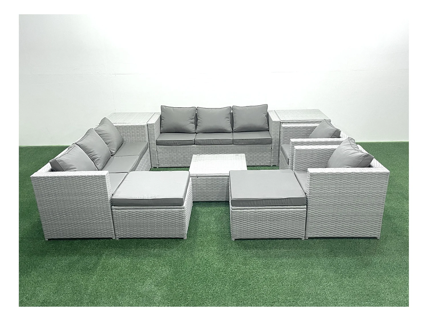 Rattan Sofa Gartenmöbel Set mit 2 Sesseln Quadratischer Couchtisch 2 hohen Hockern 2 Beistelltischen Hellgrau gemischt
