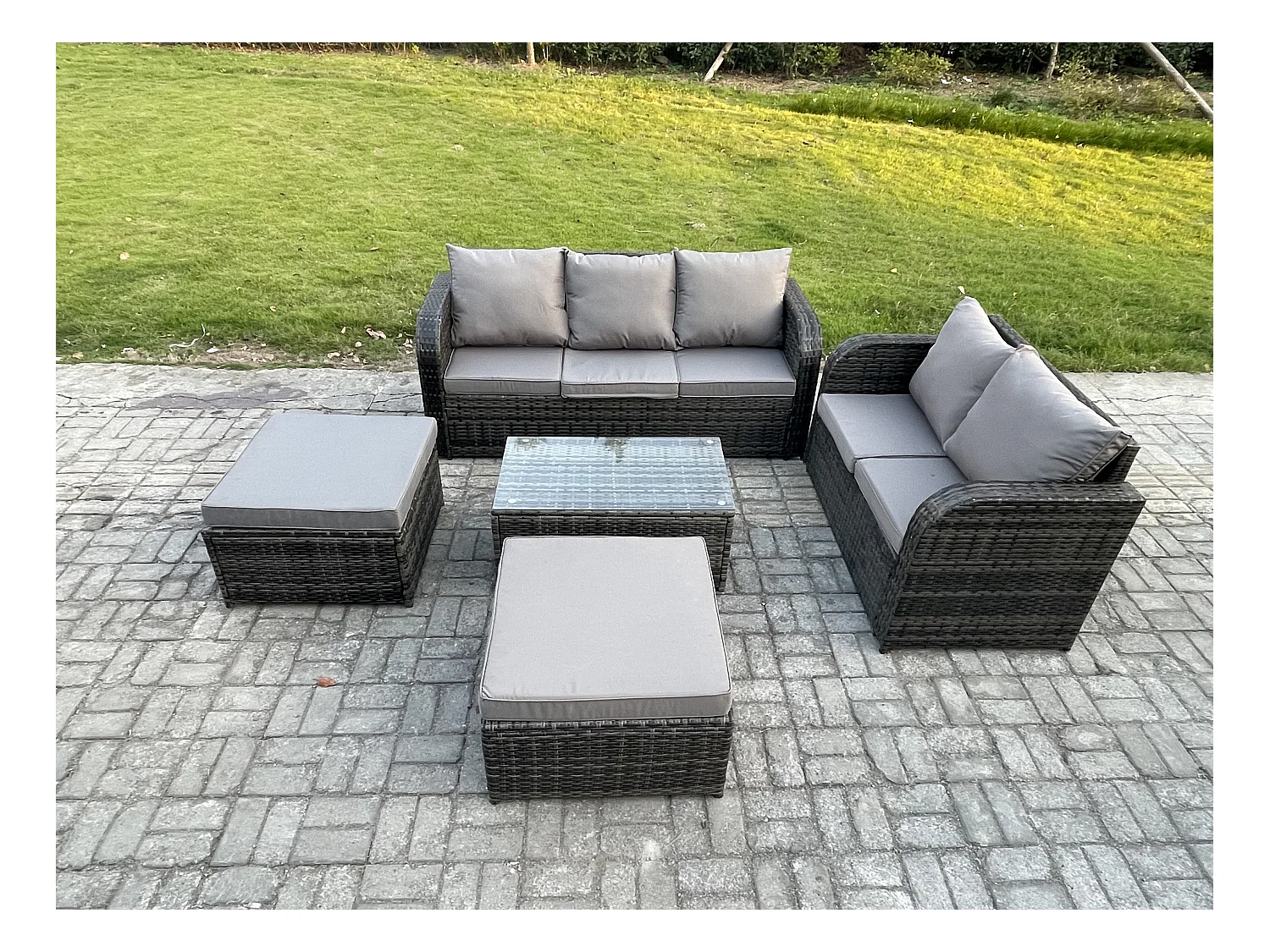 7-Sitzer Hoher Rücken Rattan Gartenmöbel Sets mit Rechteckiger Couchtisch 3-Sitzer Sofa Love Sofa 2 hohen Hockern