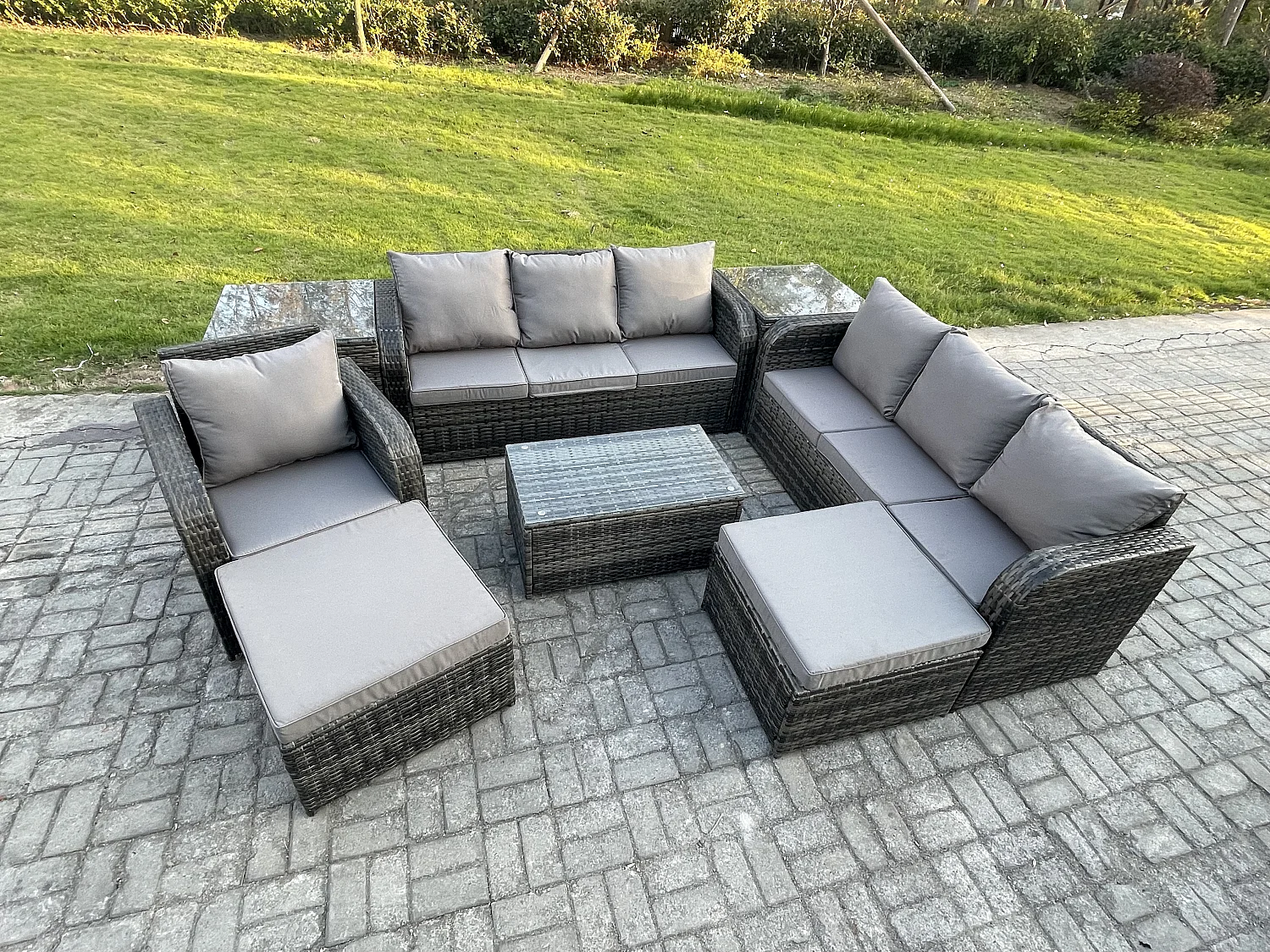 9 places Ensemble de canapés en rotin salon de jardin avec Table basse rectangulaire Canapé 3 places 2 Grand tabourets 2 Tables d'appoint Gris foncé mixte