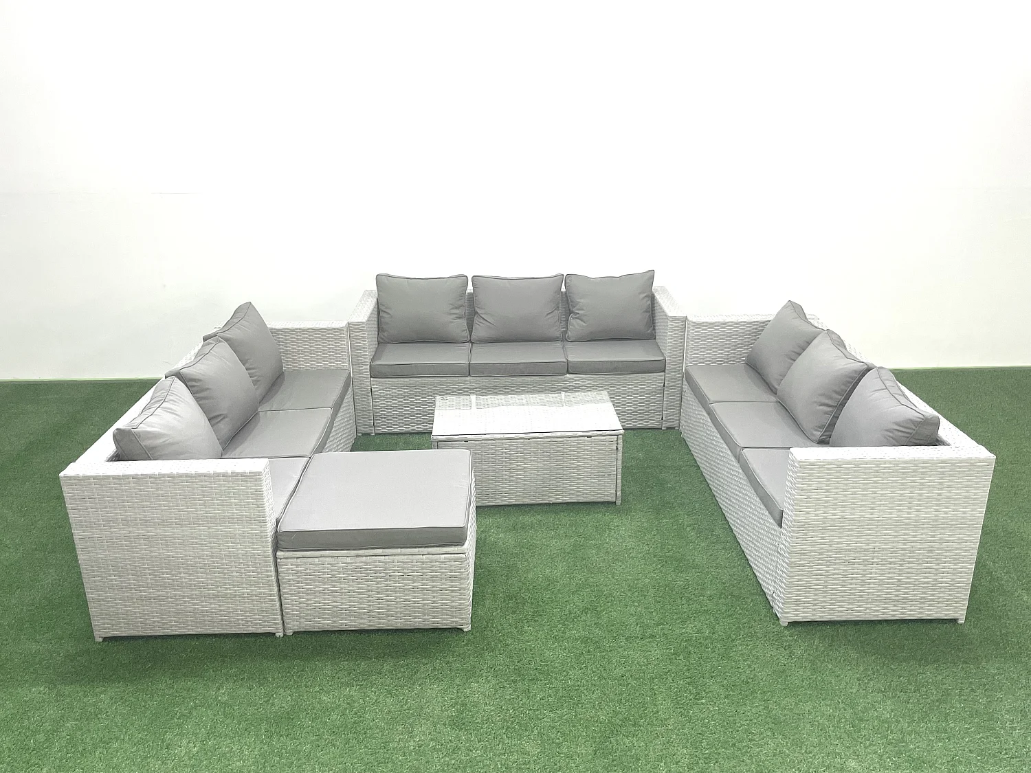 Gartenmöbel im Freien Polyrattan 10-Sitzer Garten Sofa Couchtisch Set mit 2 Großer Hockern Hellgrau gemischt
