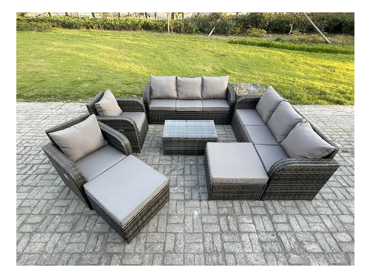 10-Sitzer Rattan Gartenmöbel Sofa Set Tisch & Stühle Set mit 3-Sitzer Sofa Liegestühle 2 hohen Hockern 3-Sitzer Sofa Beistelltisch Dunkelgrau Gemischt
