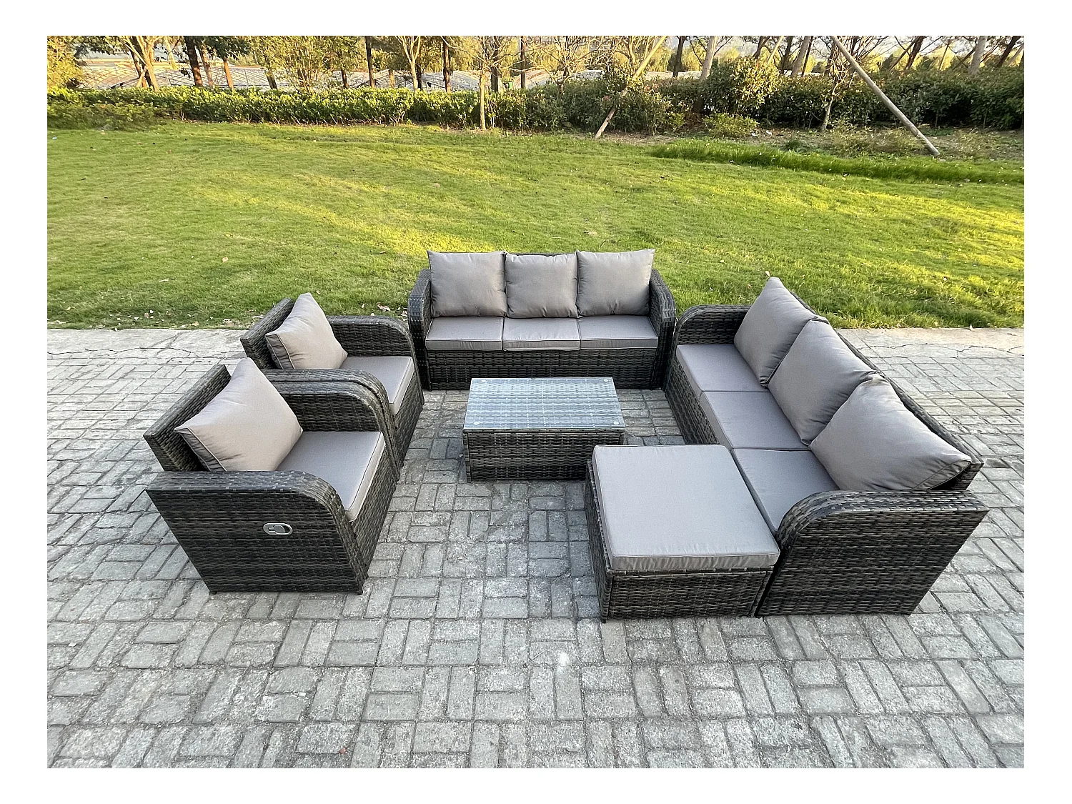 Rattan Gartenmöbel Sofa Set Tisch & Stühle Set mit 3-Sitzer Sofa Liegestühle 2 Großer Hockern Dunkelgrau Gemischt