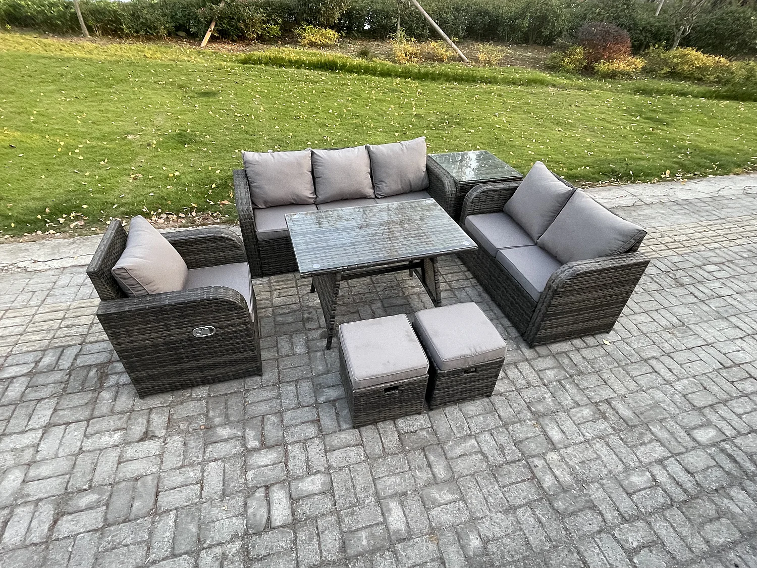 8-Sitzer Polyrattan Gartenmöbelset Garten Lounge Set mit Esstisch Beistelltisch 2 kleine Fußhockern Dunkelgrau Gemischt