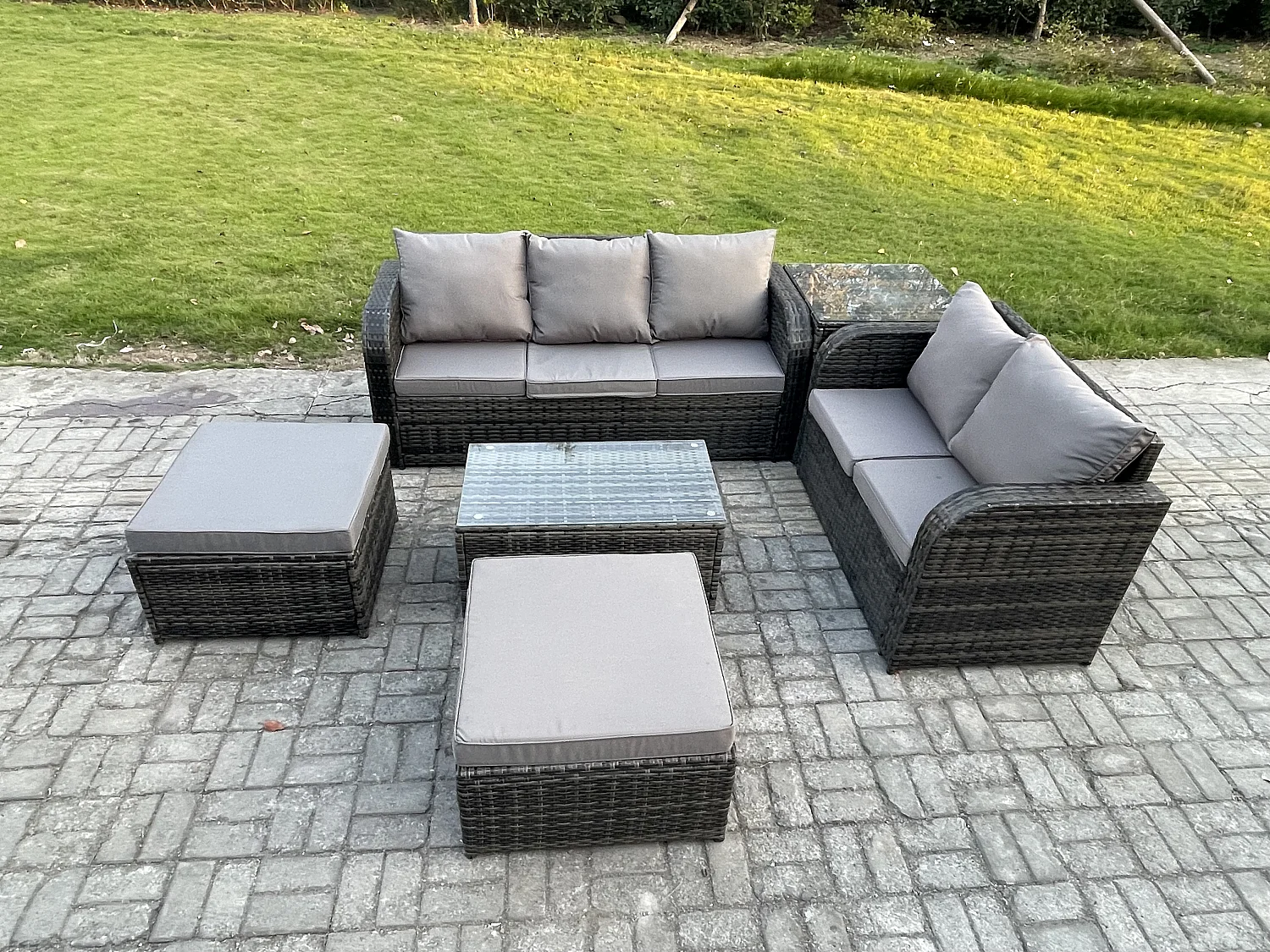 Polyrattan Gartenmöbel Set 7-Sitzer Garten Sofa im Freien Set mit Love Sofa Couchtisch 2 hohen Hockern Beistelltisch Dunkelgrau Gemischt