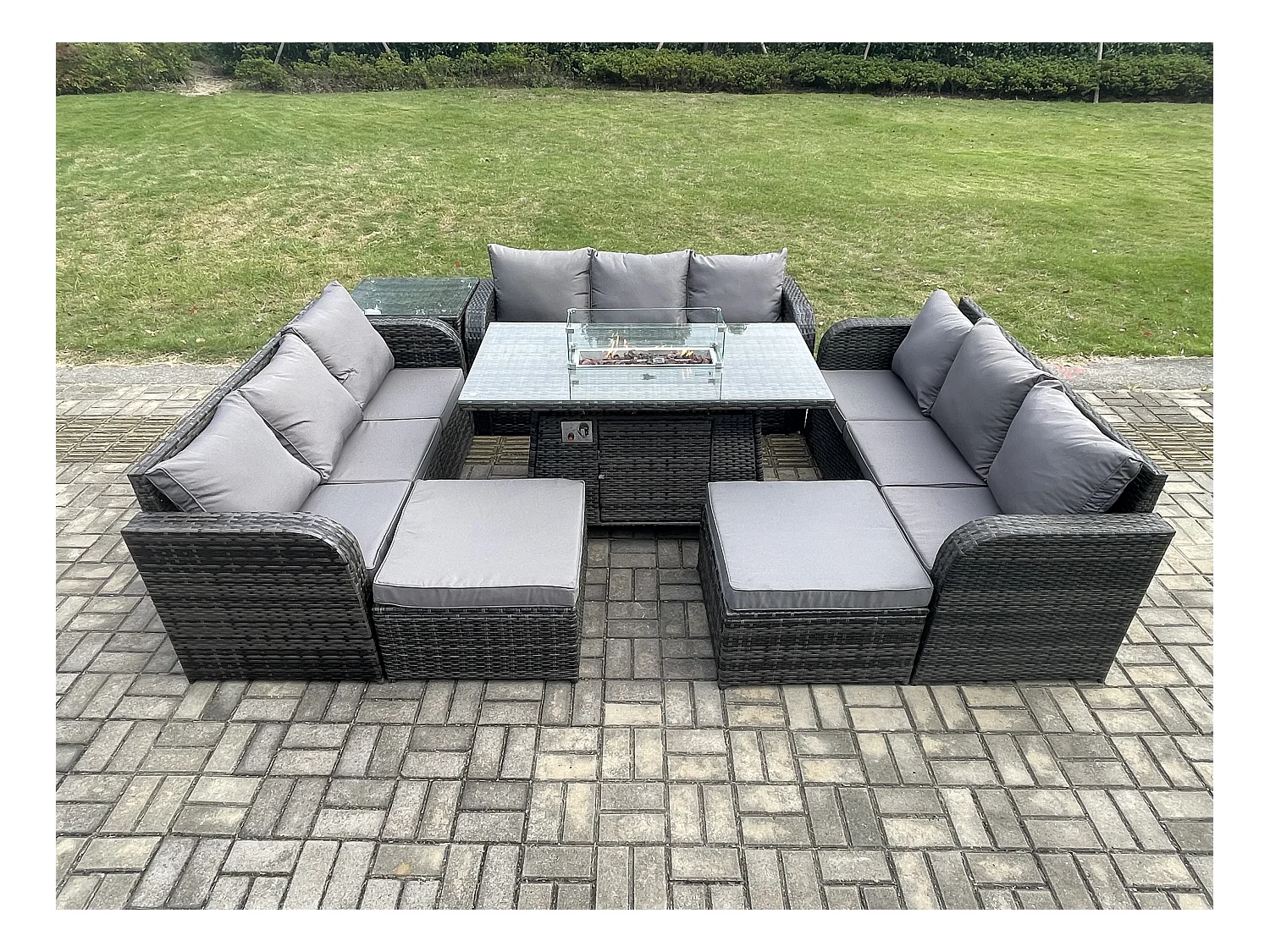 Rattan Gartenmöbel im Freien Gasfeuerstelle Esstisch Set mit Beistelltisch Lounge Sofa 2 hohen Hockern