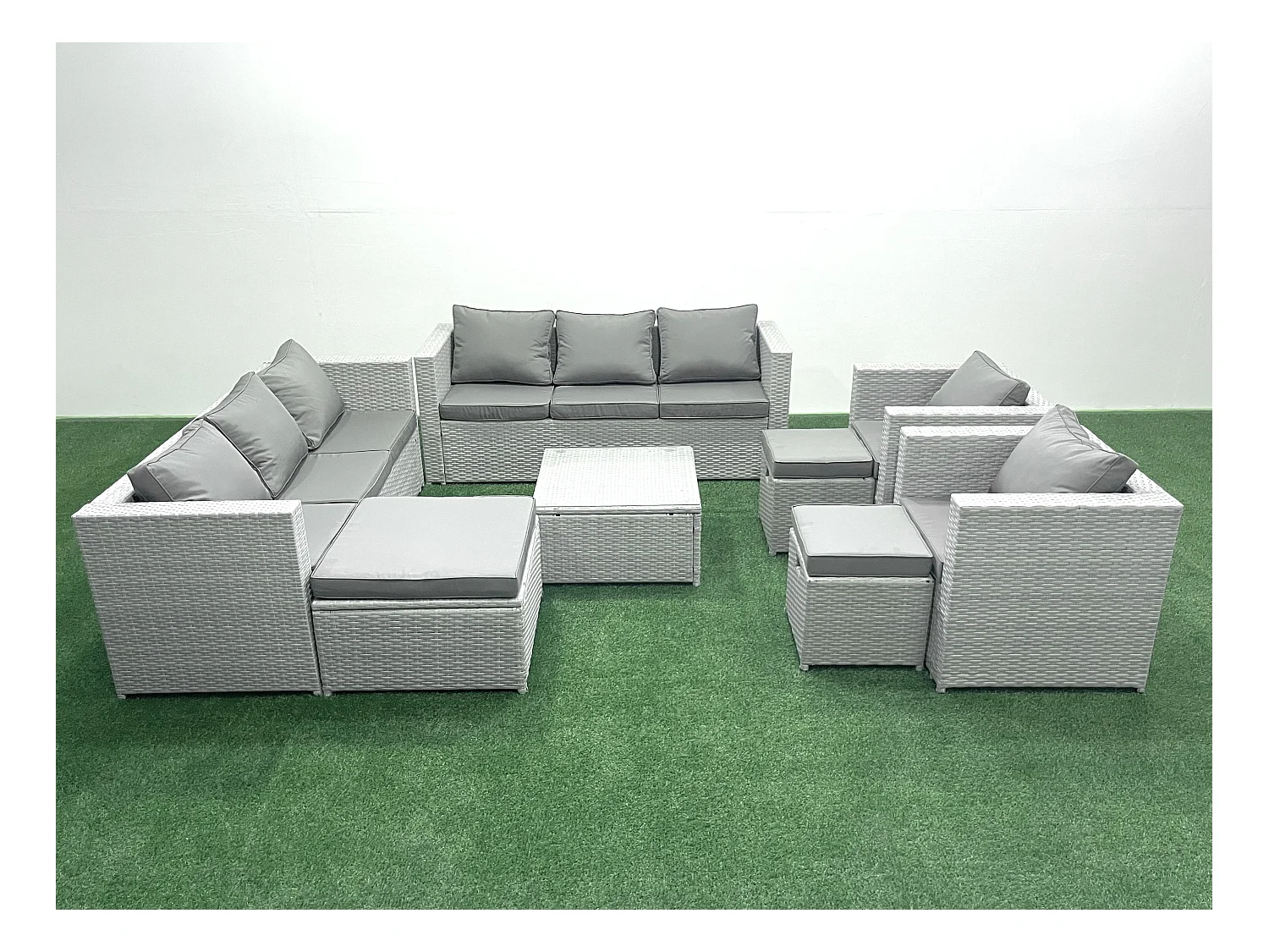 Rattan Sofa Gartenmöbel Set mit 2 Sesseln Quadratischer Couchtisch 3 Hockern Hellgrau gemischt