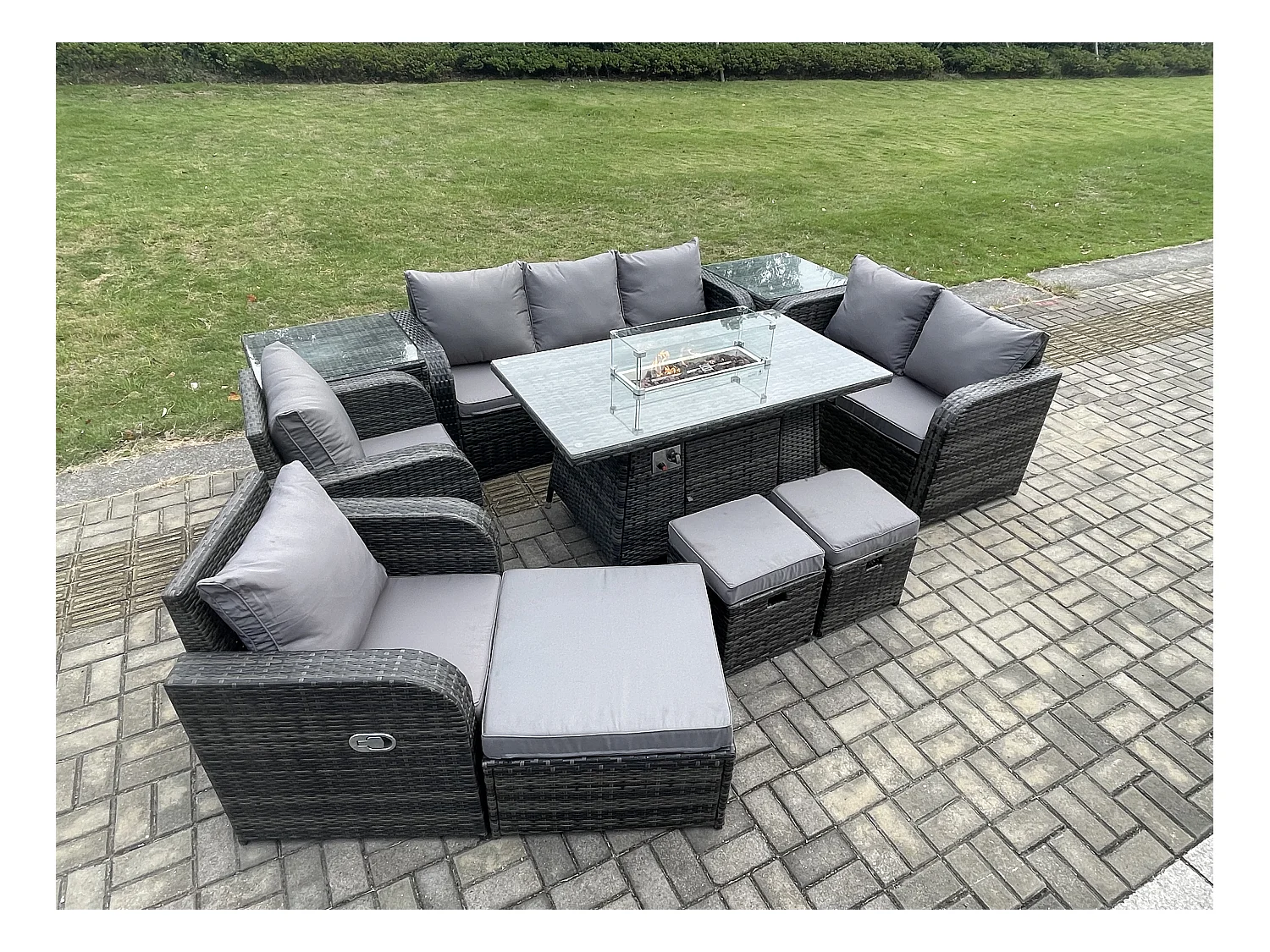 Polyrattan Gartenmöbelset Gasfeuerstelle Esstisch und Sofa Sessel set mit 3 Hockern 2 Beistelltischen