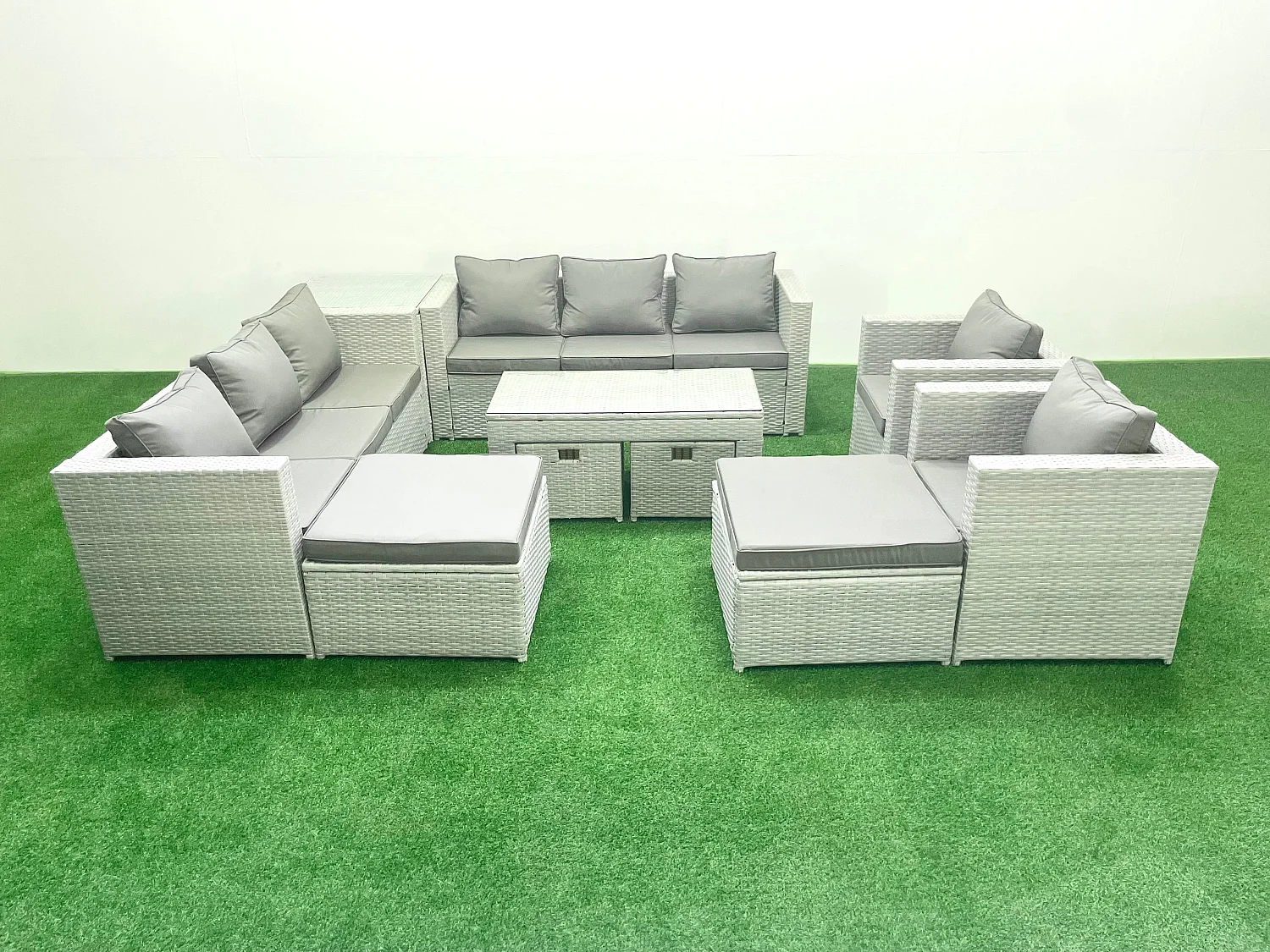 Polyrattan Gartenmöbelset mit Graue Kissen 12-Sitzer mit 2 Sesseln und Couchtisch