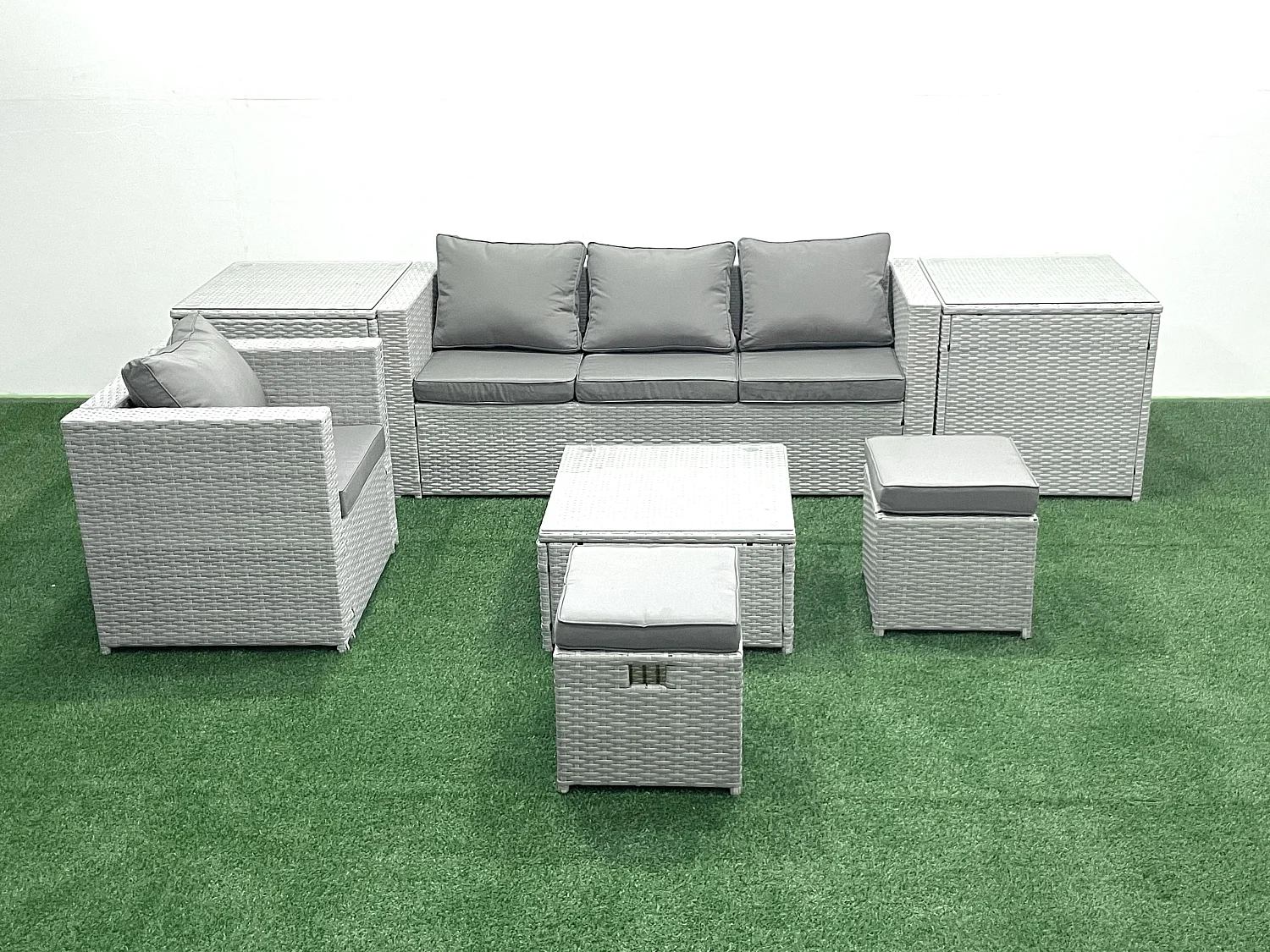 Salon de Jardin Exterieur en Résine 6 places avec Canapé Grand tabouret Fauteuil 2 Tables d'appoint Gris clair mixte