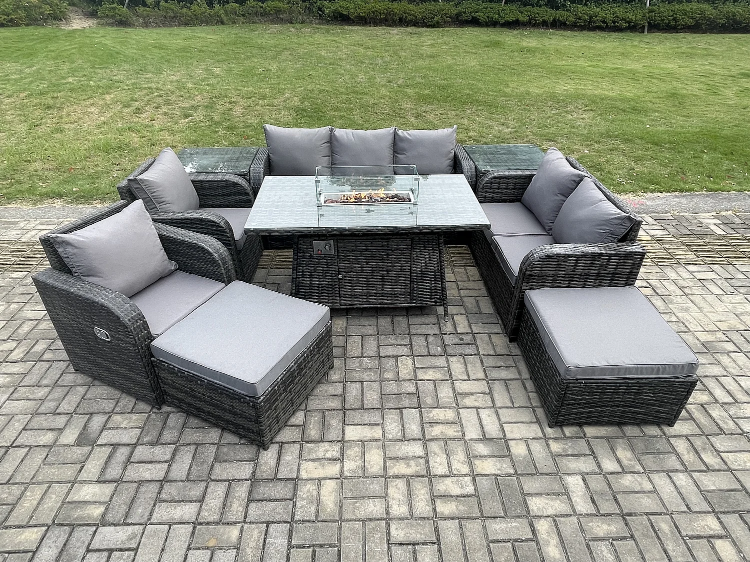 Polyrattan Gartenmöbelset Gasfeuerstelle Esstisch und Sofa Sessel set mit 2 Beistelltischen 2 hohen Hockern