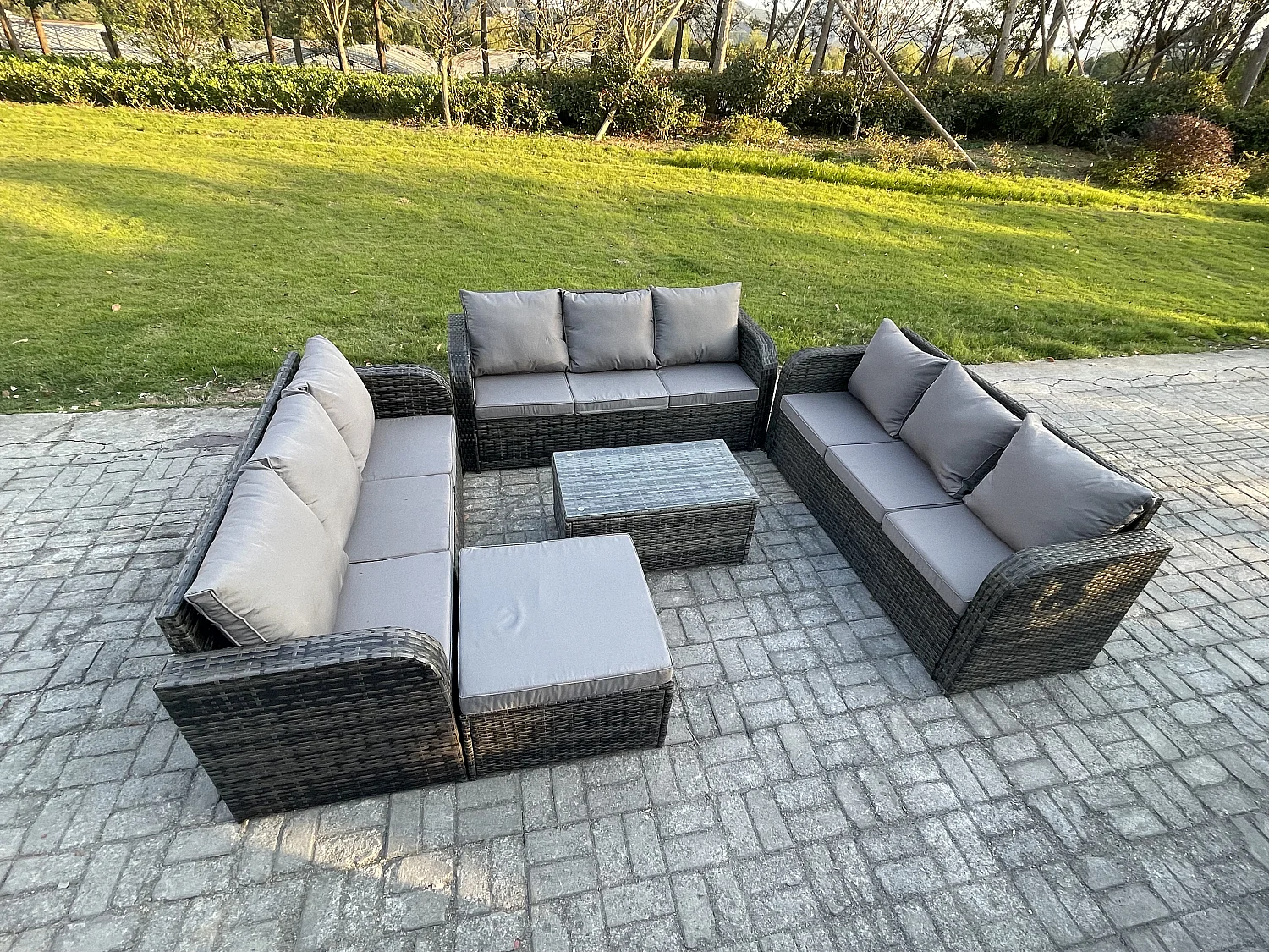 Ensemble de canapés en rotin 10 places salon de jardin avec Table basse rectangulaire Canapé 3 places Grand tabouret Gris foncé mixte