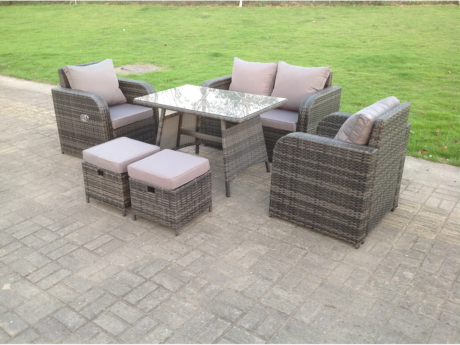 Polyrattan Gartenmöbel Set mit Liegestühle 2-Sitzer Sofa Doppelsofa Rechteckiger Esstisch mit 2 Hockern