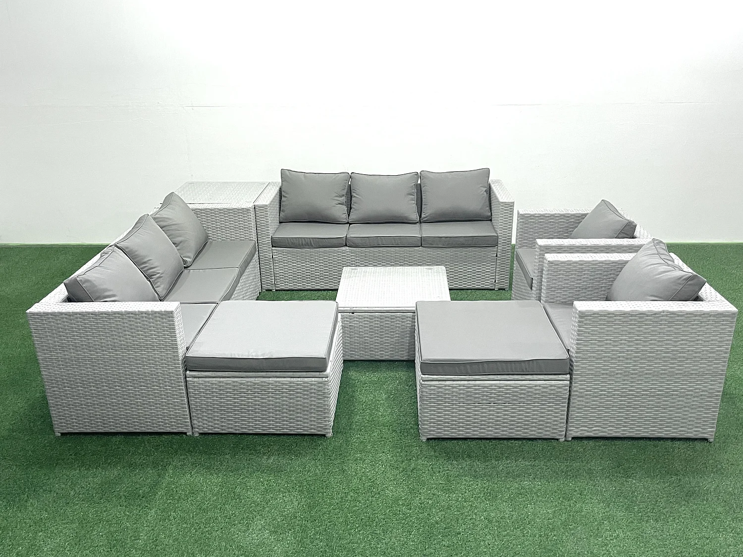 Salon de Jardin en rotin avec 2 Fauteuil Table basse carrée 2 Grand tabourets Table d'appoint Gris clair mixte