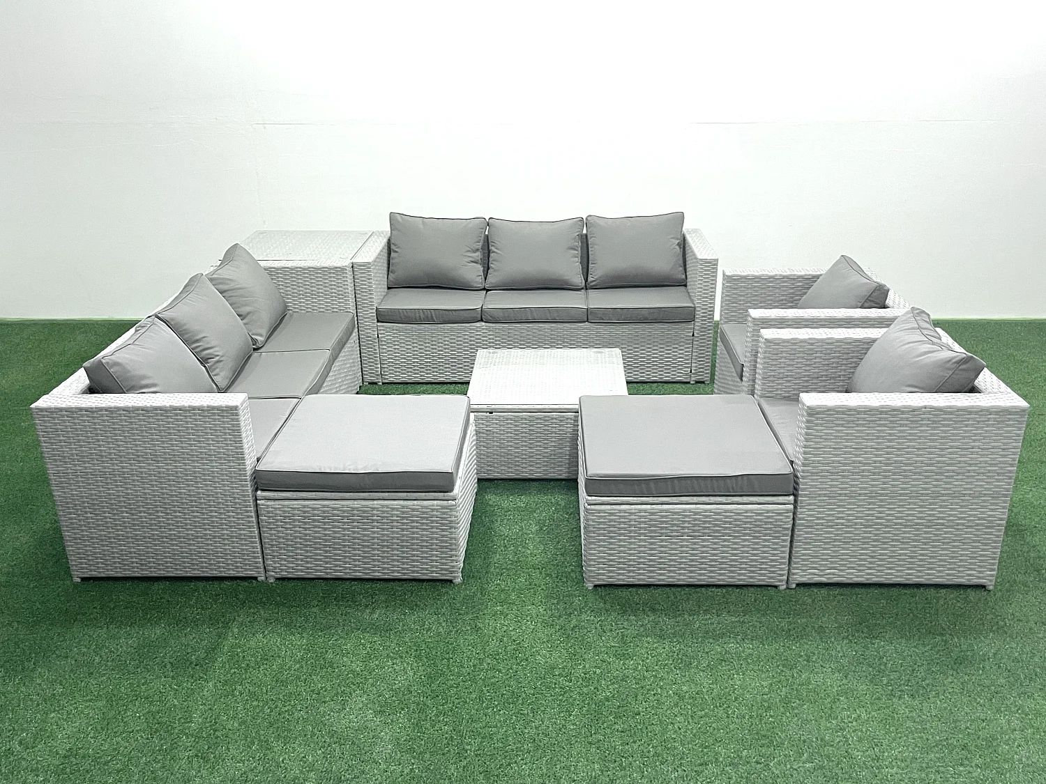 Salon de Jardin en rotin avec 2 Fauteuil Table basse carrée 2 Grand tabourets Table d'appoint Gris clair mixte