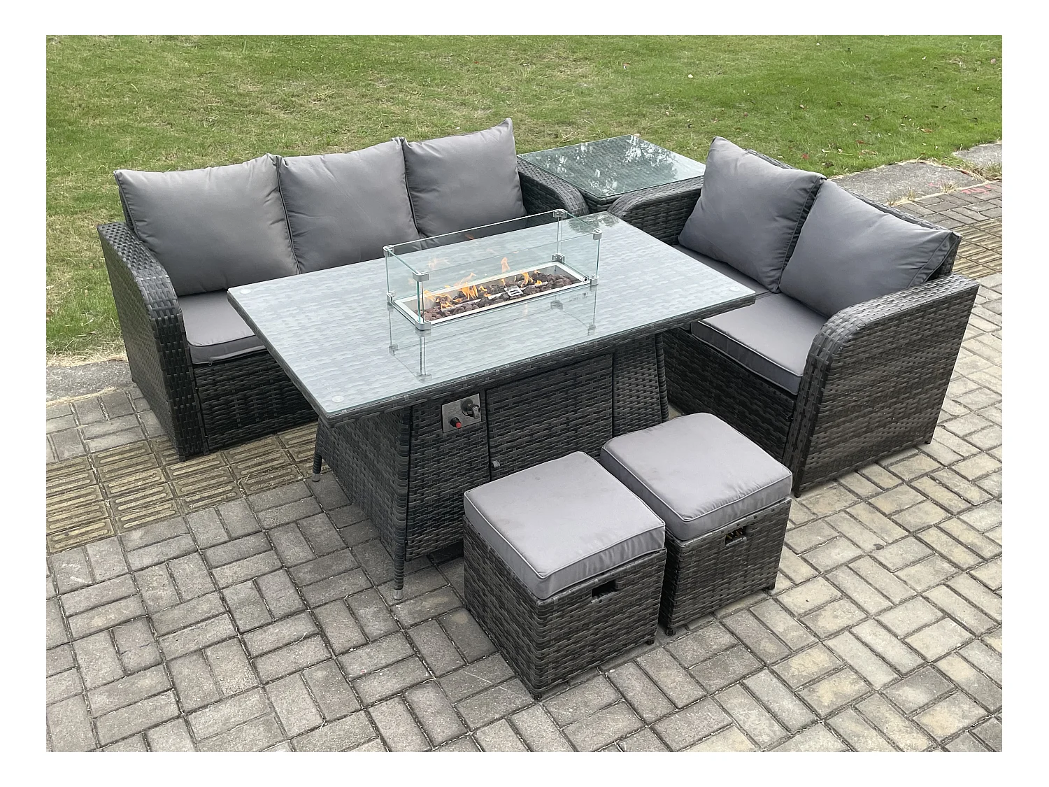 Polyrattan Gartenmöbelset Gasfeuerstelle Esstisch und Sofa set mit Beistelltisch 2 kleine Fußhockern