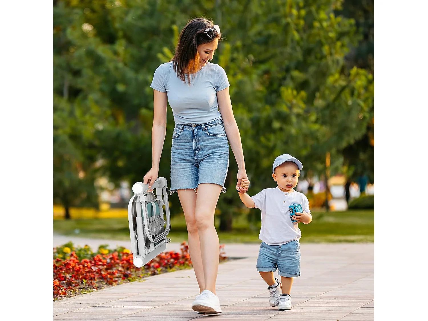 Chaise haute portable pour enfants avec plateau amovible, coussin en PU et ceinture de sécurité à 5 points, hauteur réglable, vert
