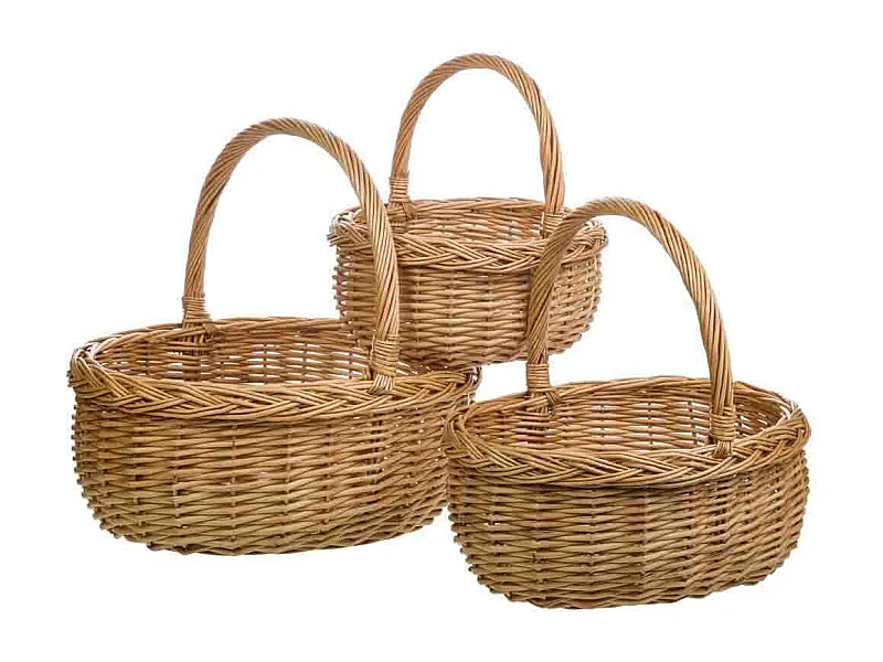 Set mit 3 braunen, natürlichen Weidenkörben