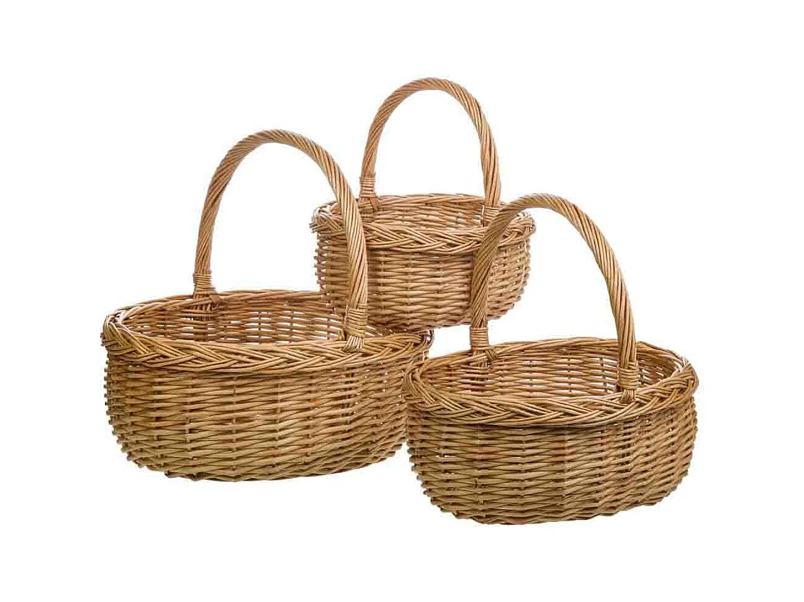 Set mit 3 braunen, natürlichen Weidenkörben