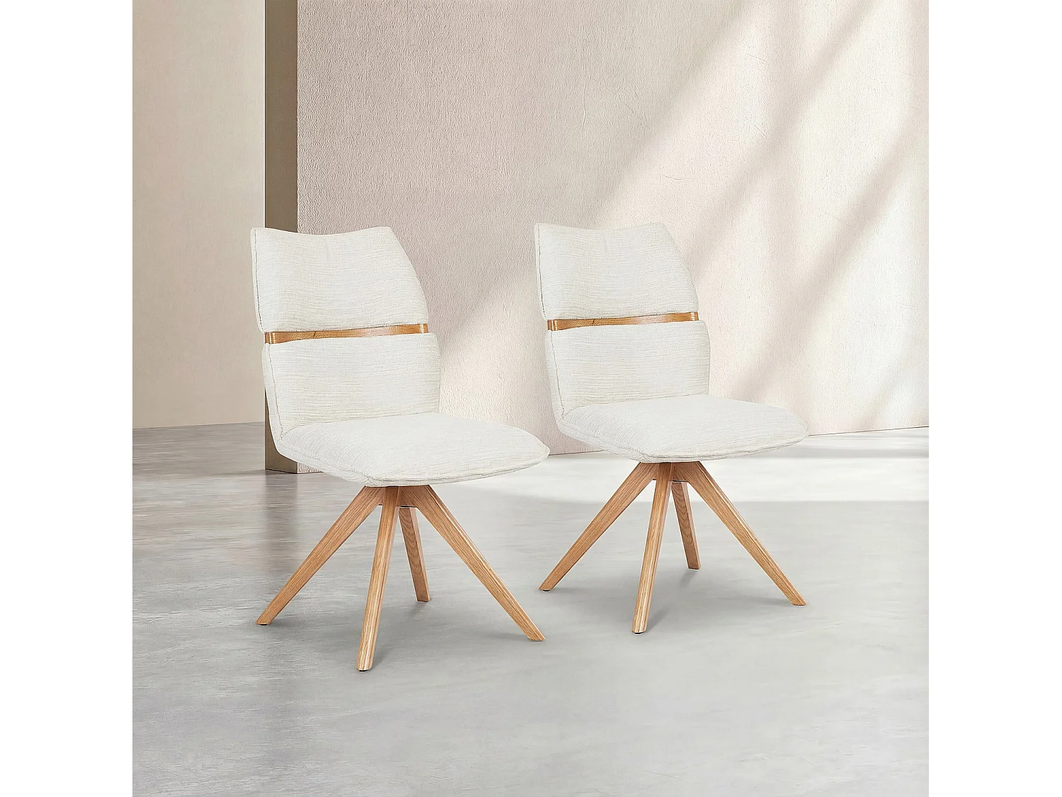 Lot de 2 chaises pivotantes en tissu et chêne massif - Crème