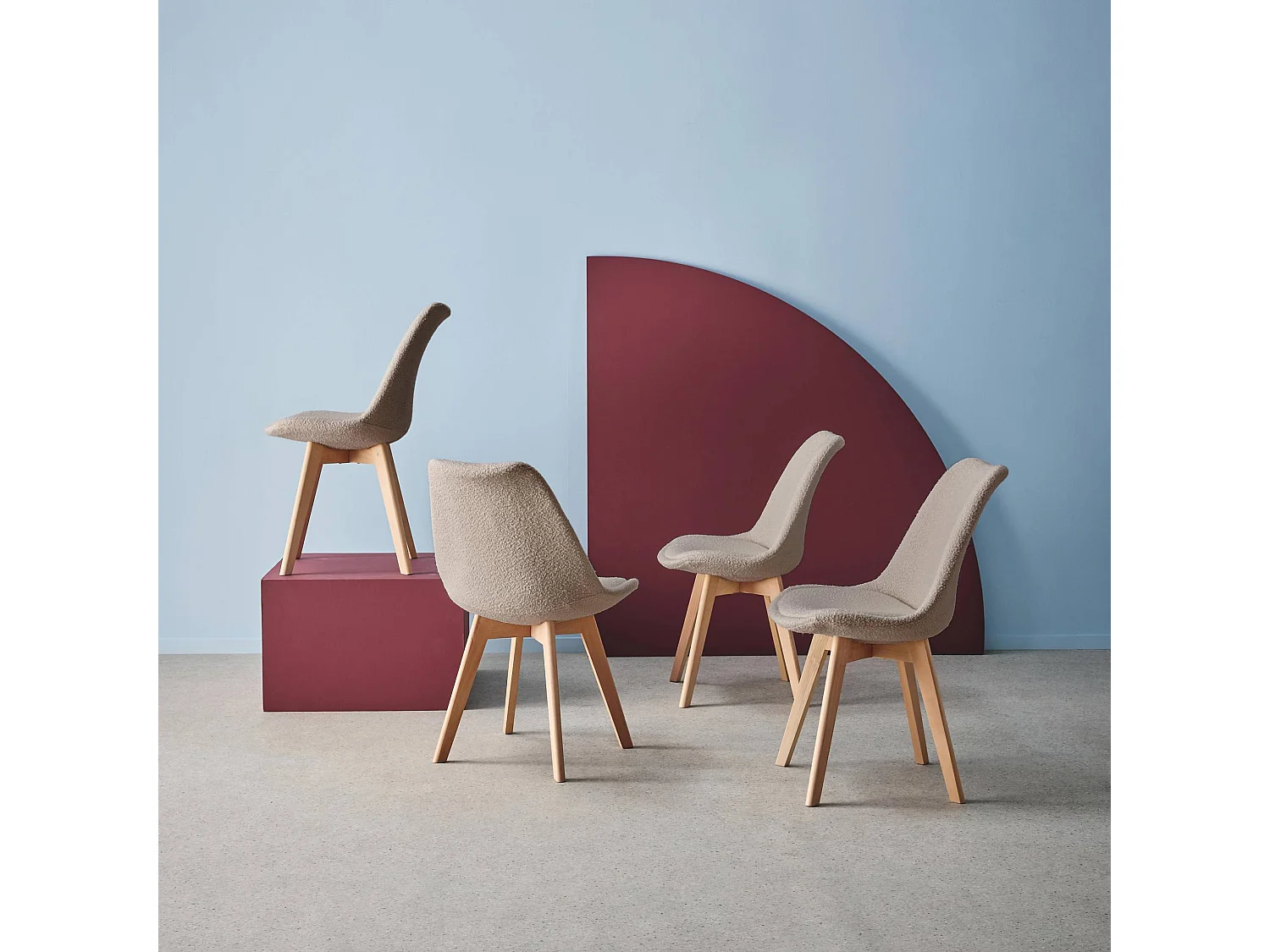 Lot de 4 chaises scandinaves revêtement bouclette texturée taupe. pieds bois de hêtre - Nils