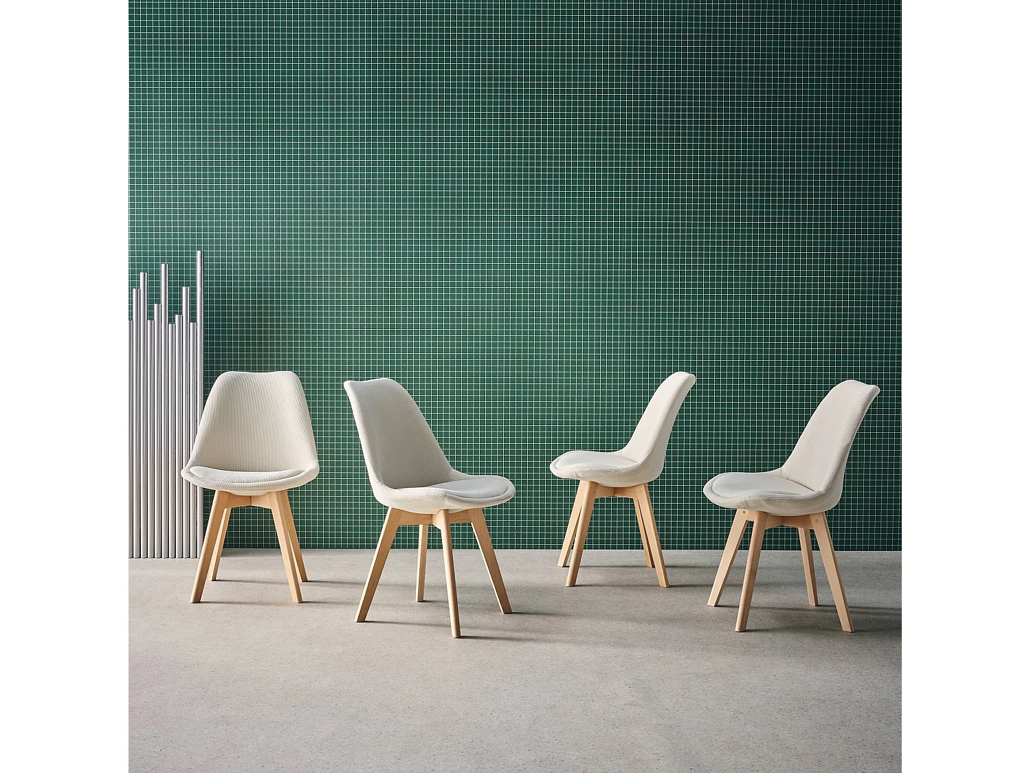 Silla escandinava de madera de haya y pana fina, set de 4 blanco roto