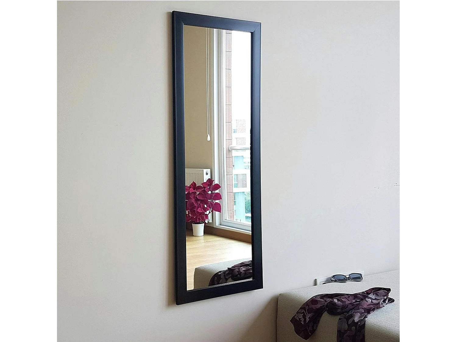 Miroir d'entrée vertical noir 105 cm - style moderne CODY
