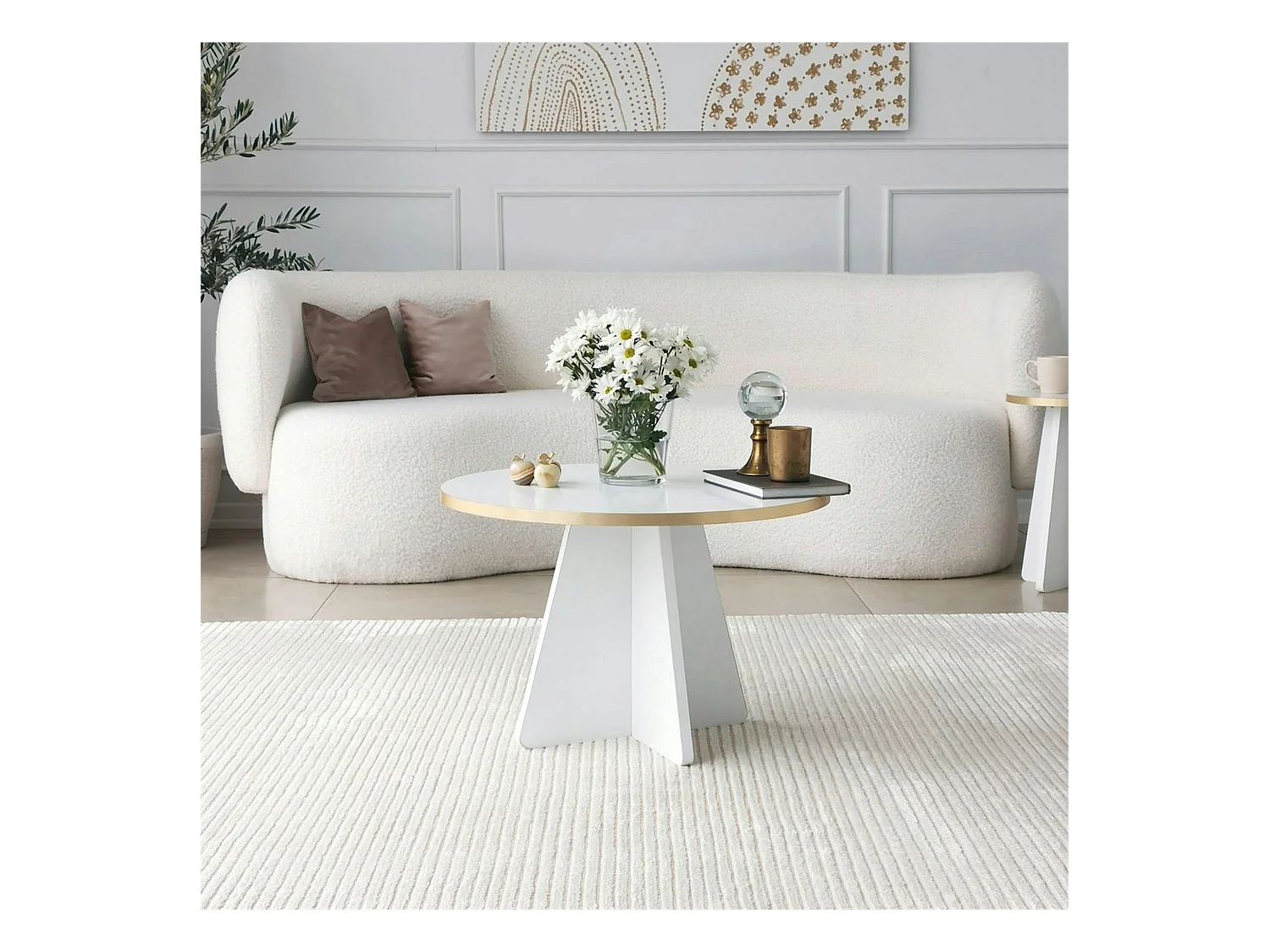 Table basse ronde blanche & pieds forme trapèze MARFA