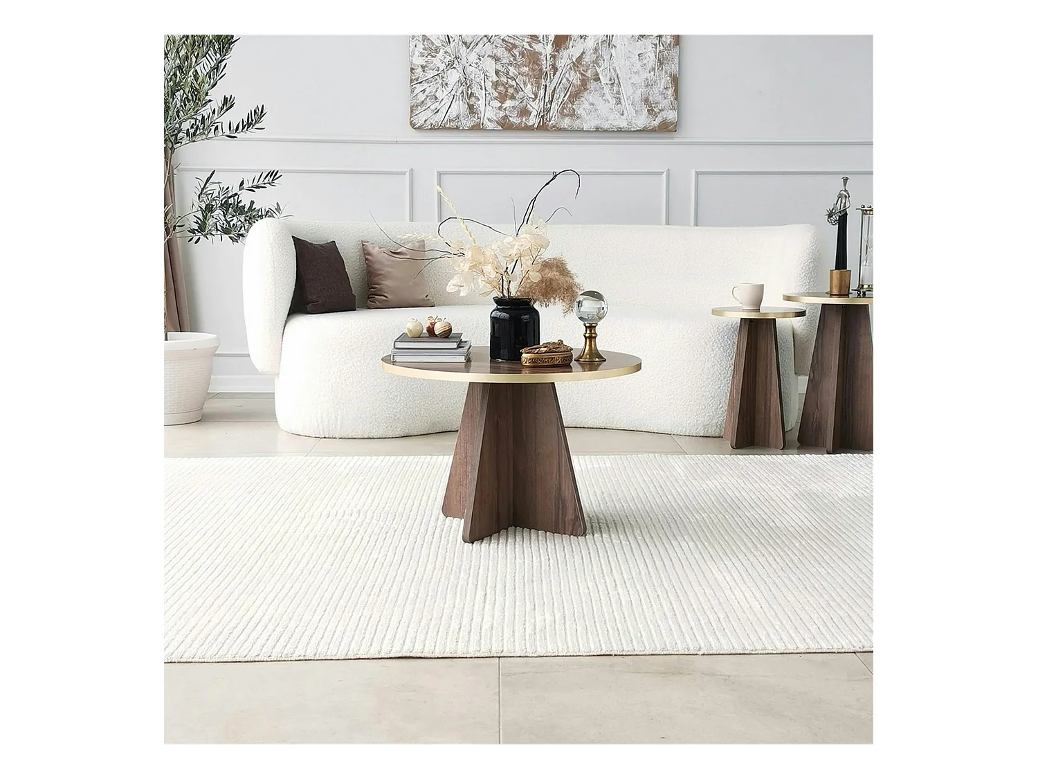 Table basse ronde effet noyer & pieds trapèze MARFA