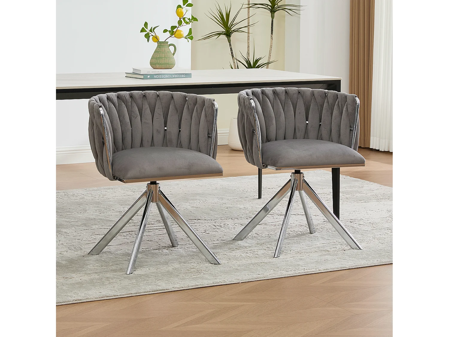 Lot de 2 chaises avec structure en métal - 56 x 50 x 70 cm - rotation à 180°- pieds argentés - velours - gris