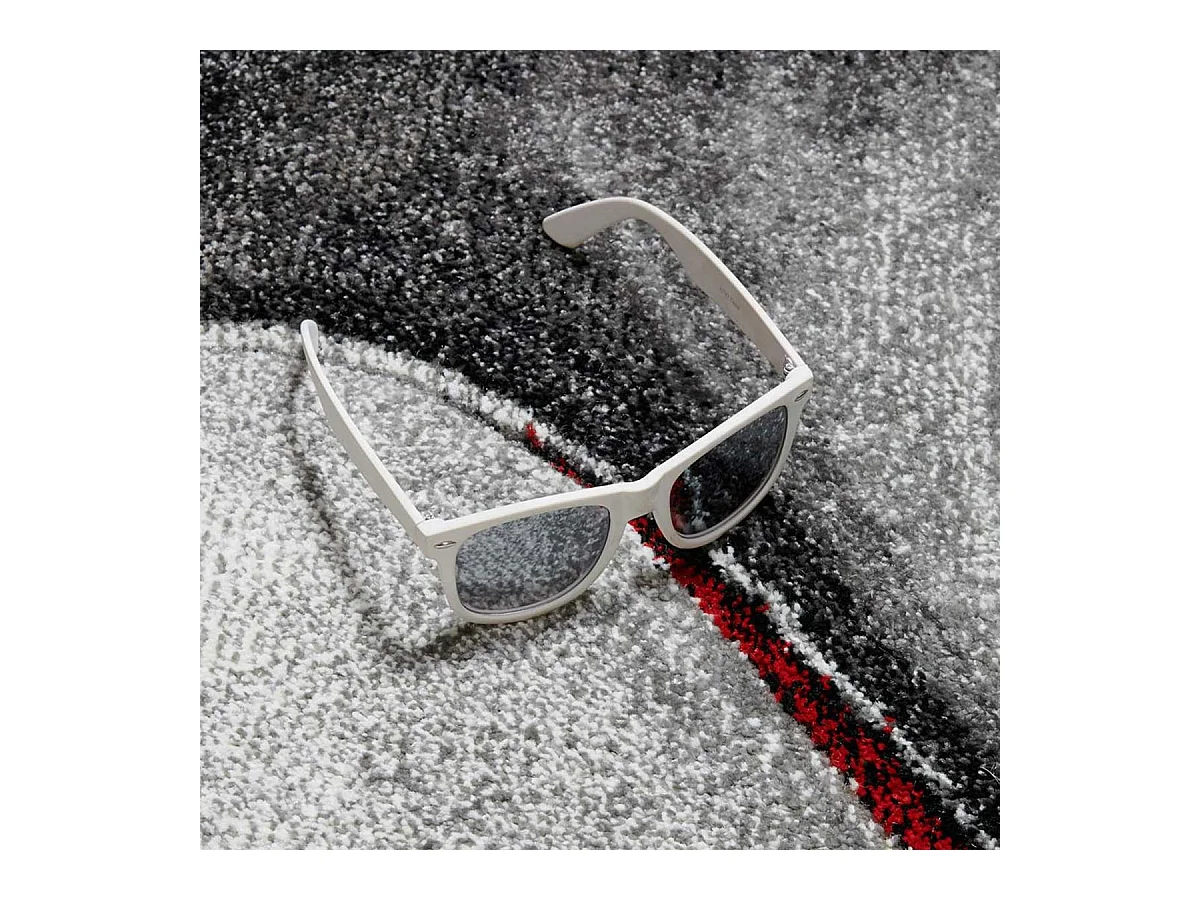 tapis salon 140x140 tissé rouge et gris carré motif géométrique LYN8 MADILA