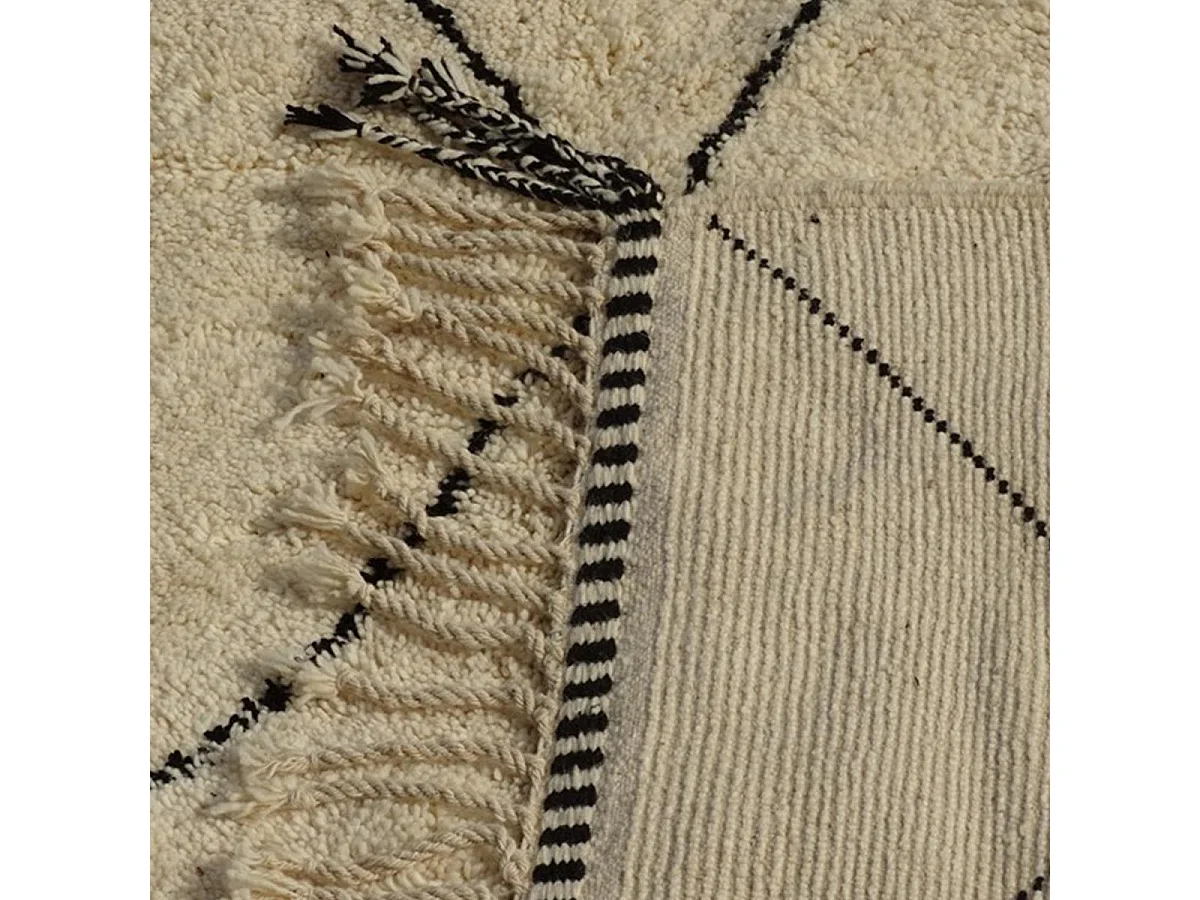 Authentique tapis berbère 310x435 fait à la main en laine crème et noir BENI OUARAIN DA