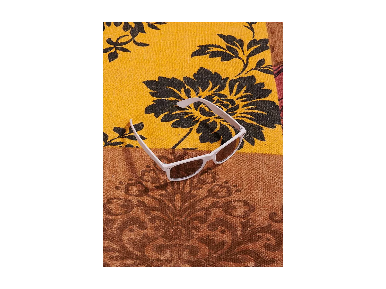Tapis kilim 170x240 rectangle fait main en coton jaune motif ethnique