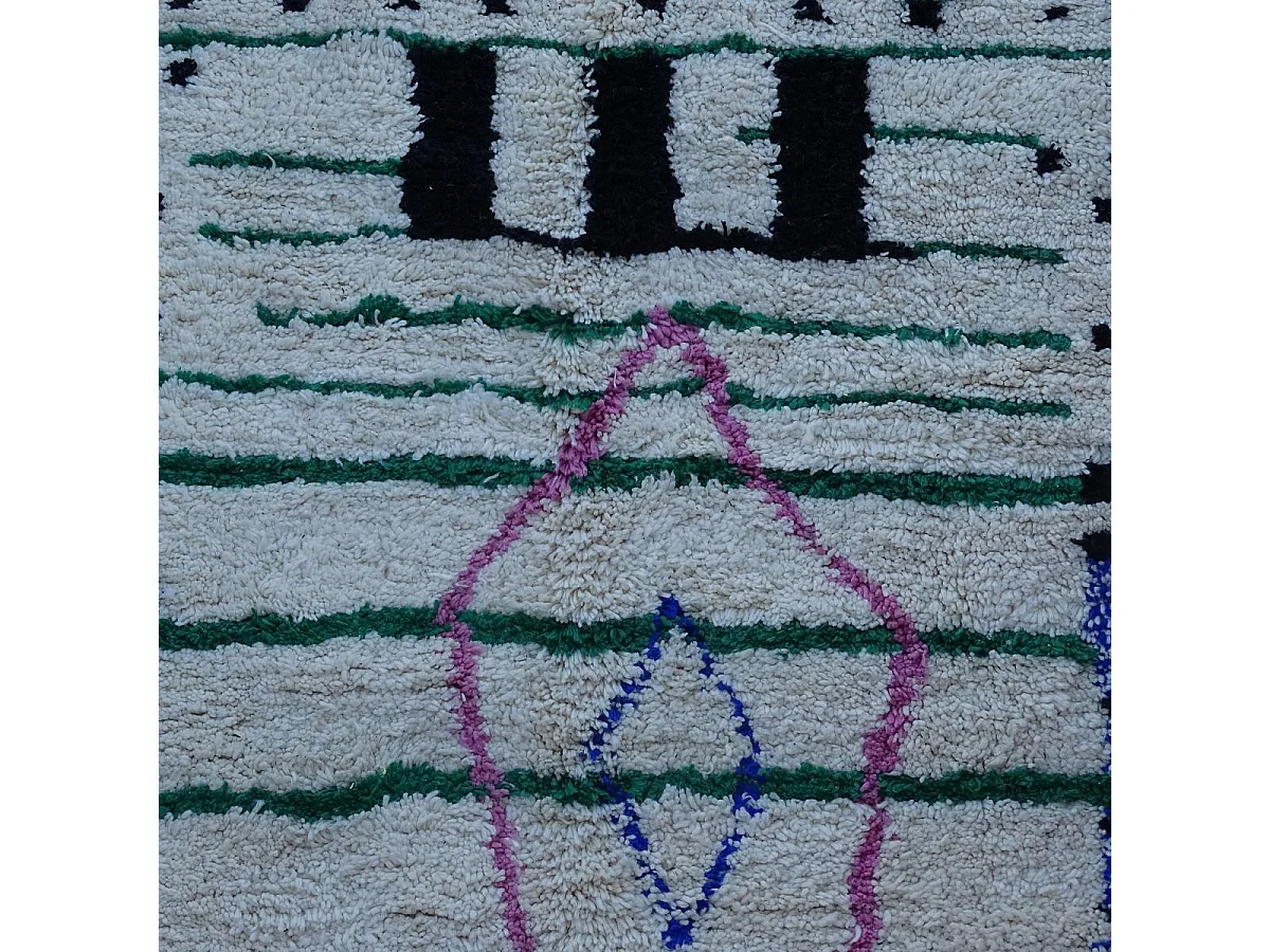 Authentique tapis berbère 260x355 fait à la main en laine crème et rose BENI OUARAIN DC