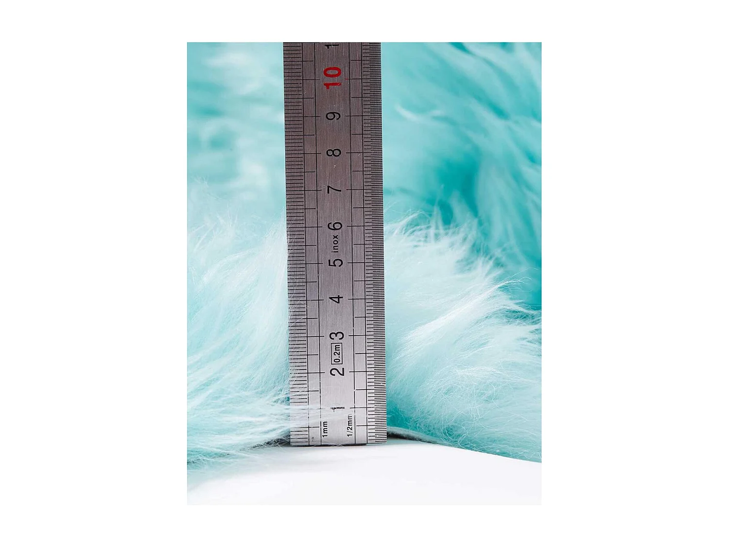 Tapis peau de mouton longs poils shaggy 60x95 en laine turquoise SHEPHERD