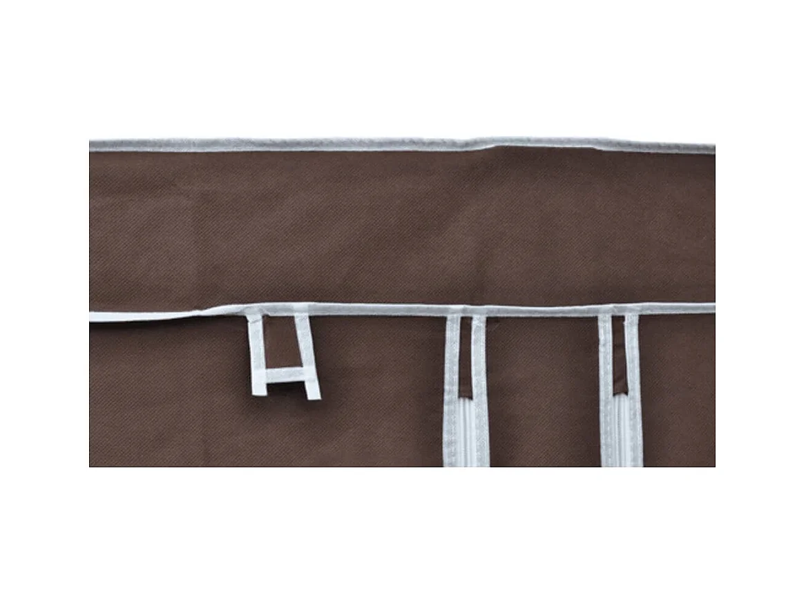 Brauner Stoffschrank