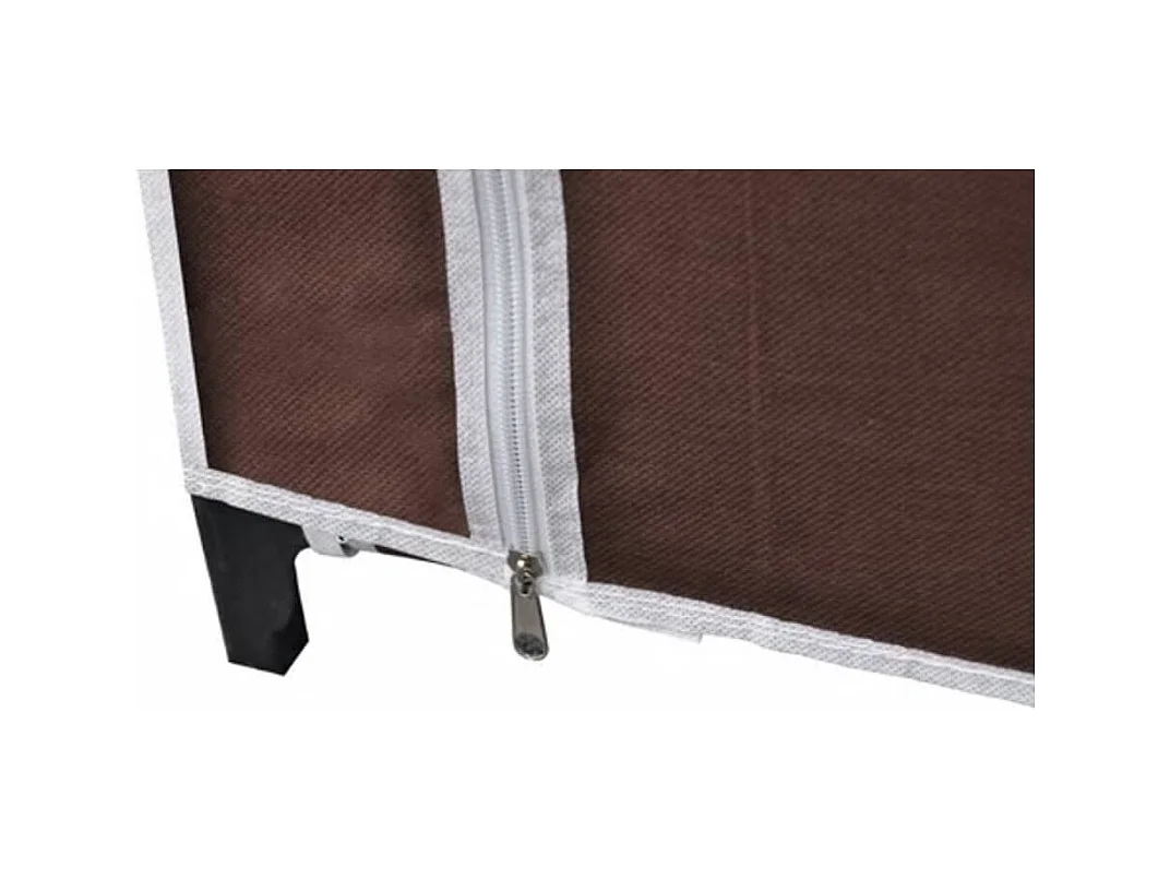 Brauner Stoffschrank