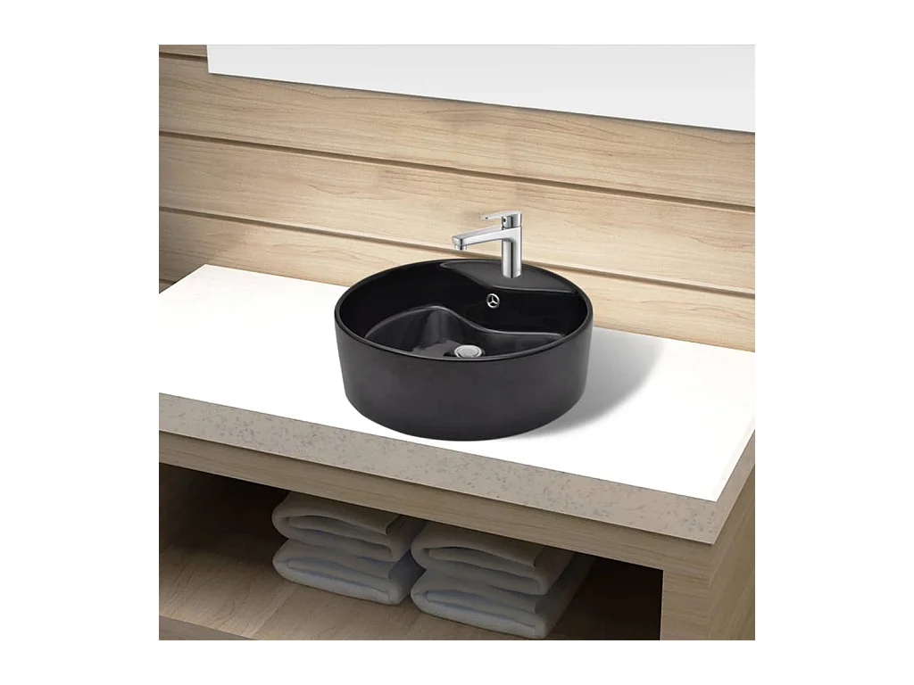 Ronde keramische wastafel met kraan/overloopgat