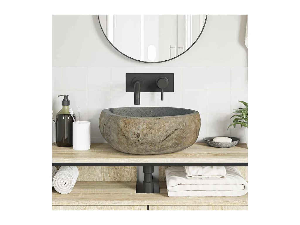 Lichtgrijze kom (38-45) x (30-35) x 15 cm riviersteen